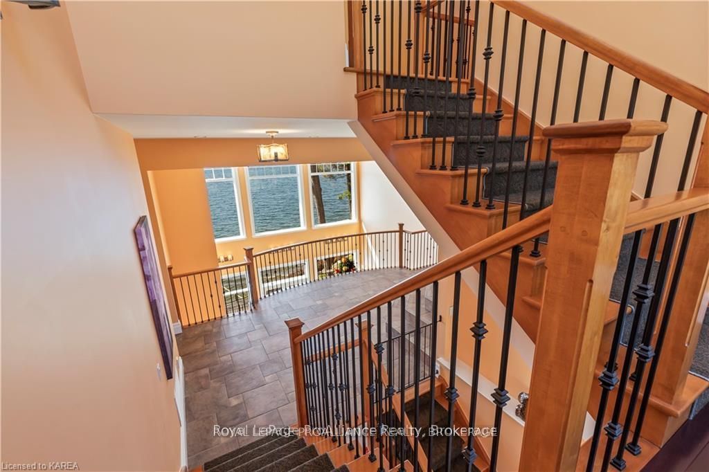 1618 St Lawrence Avenue Property Photo 30