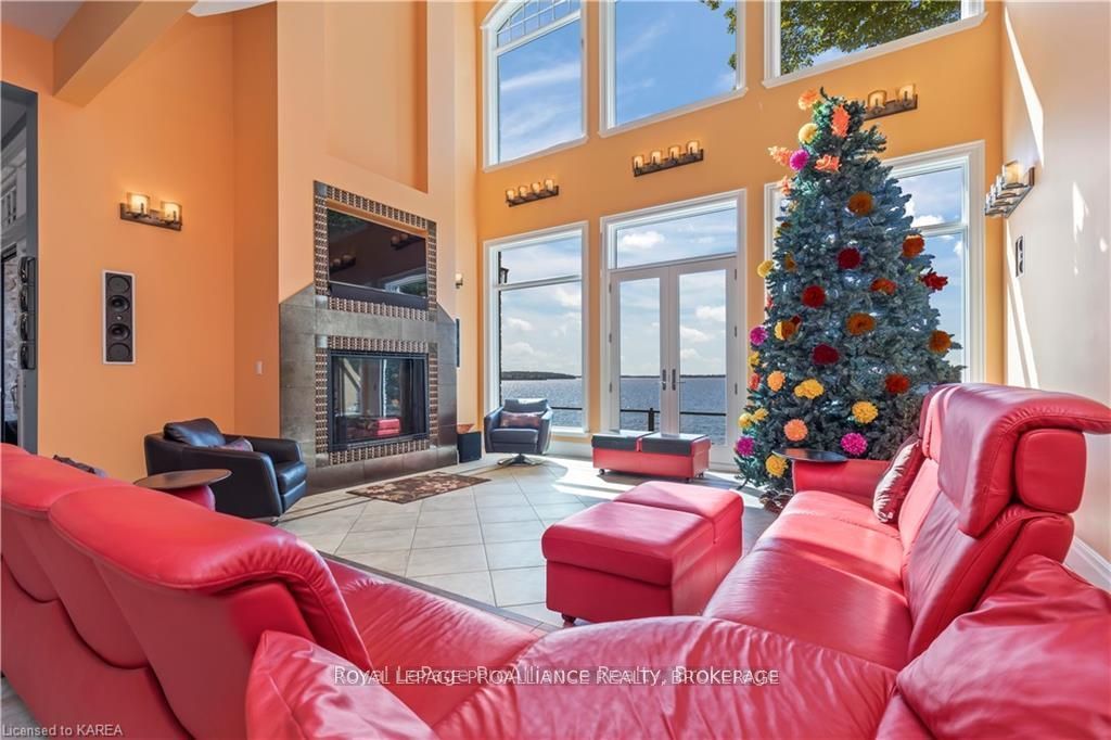 1618 St Lawrence Avenue Property Photo 33