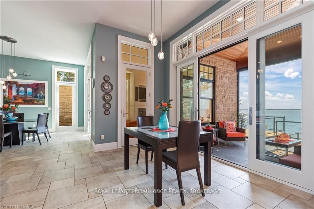1618 St Lawrence Avenue Property Photo 35