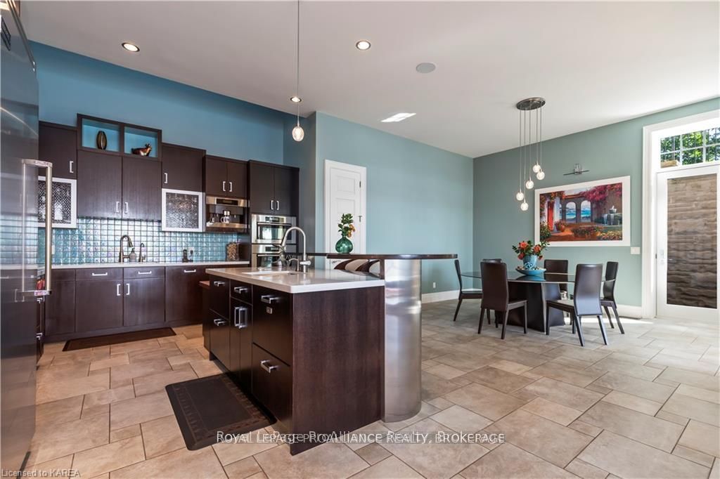 1618 St Lawrence Avenue Property Photo 36