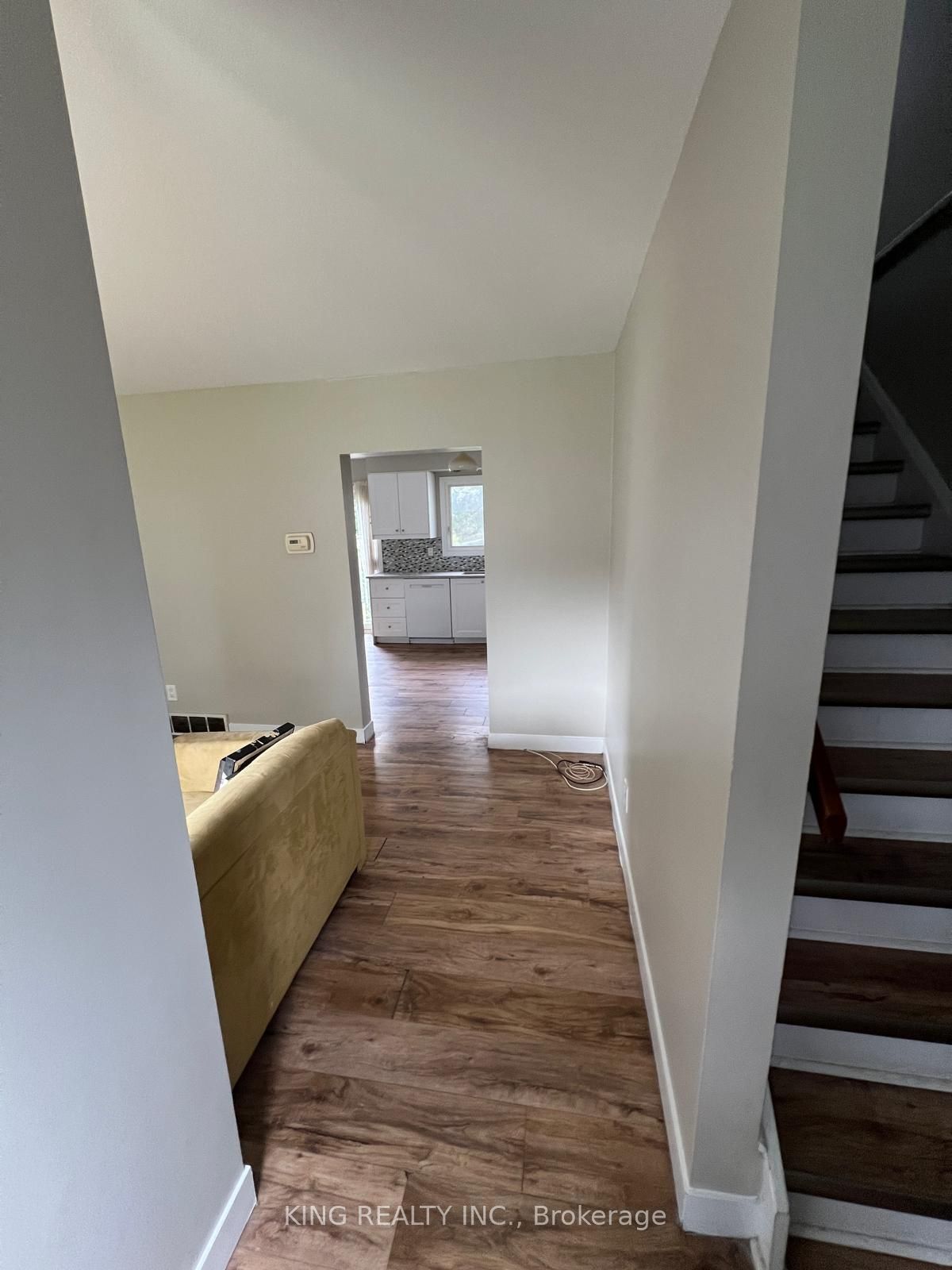 122 Toulon Crescent Property Photo 2