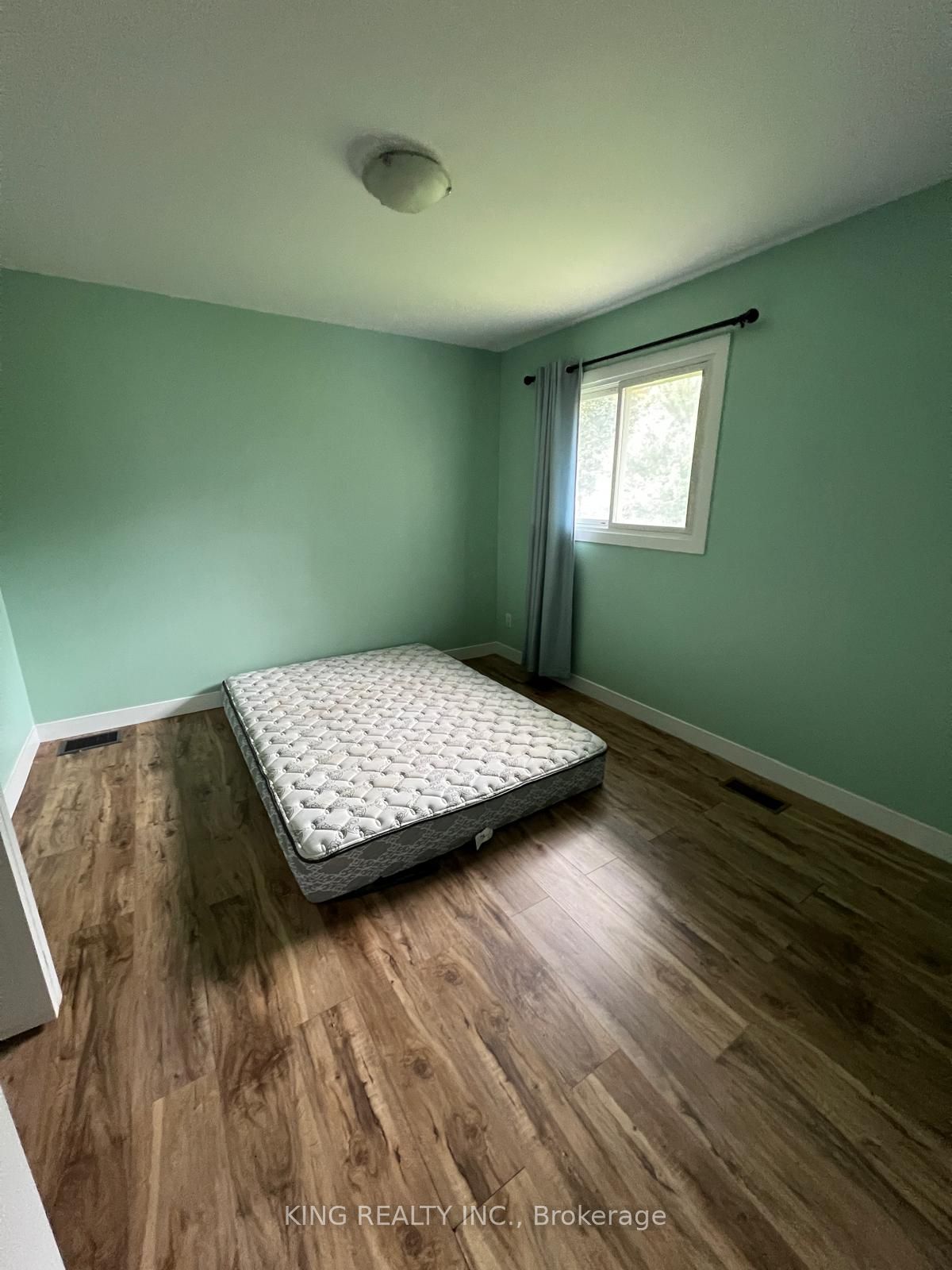 122 Toulon Crescent Property Photo 14