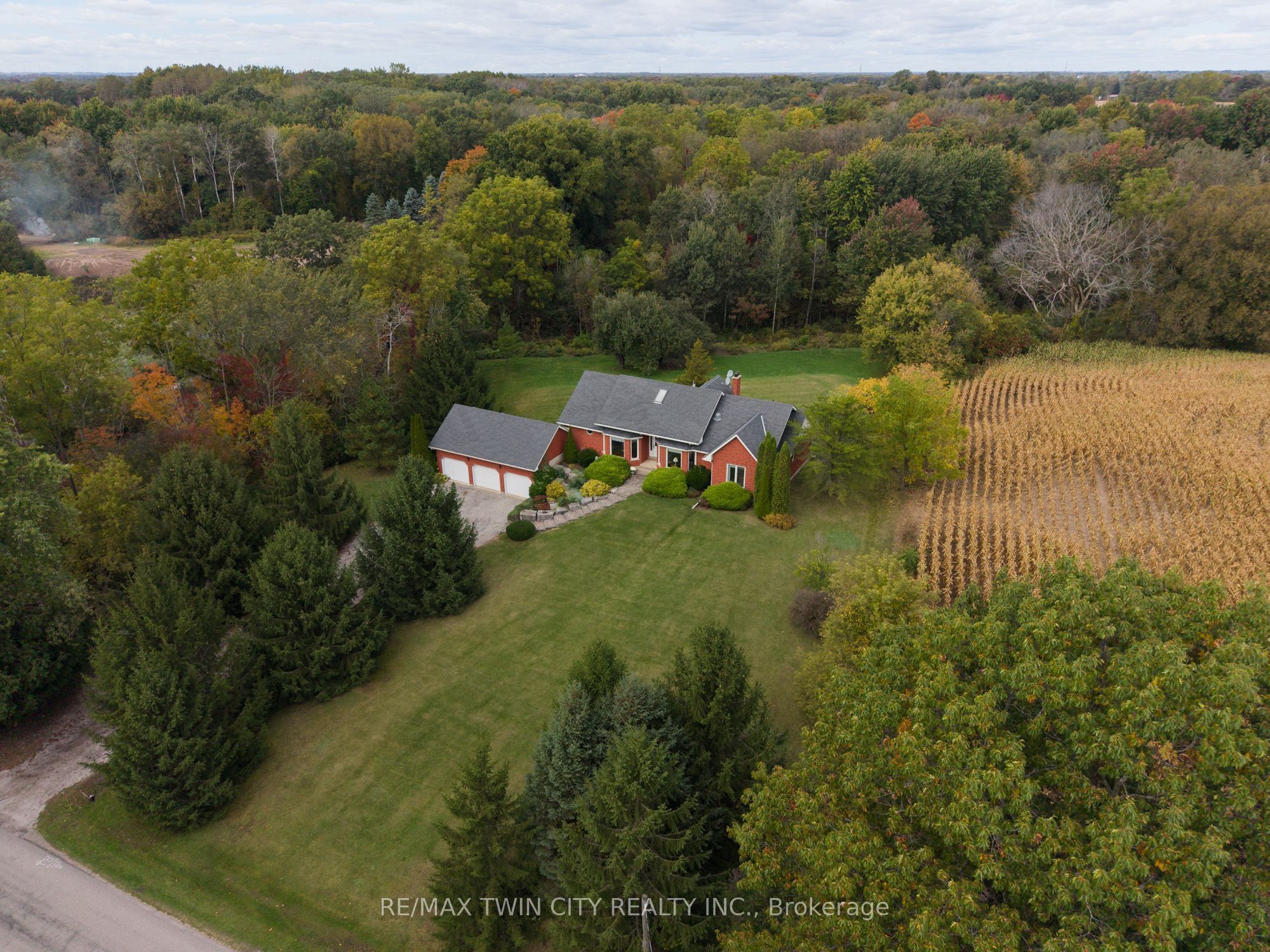 288 Thirteenth Conc. Road Property Photo 1
