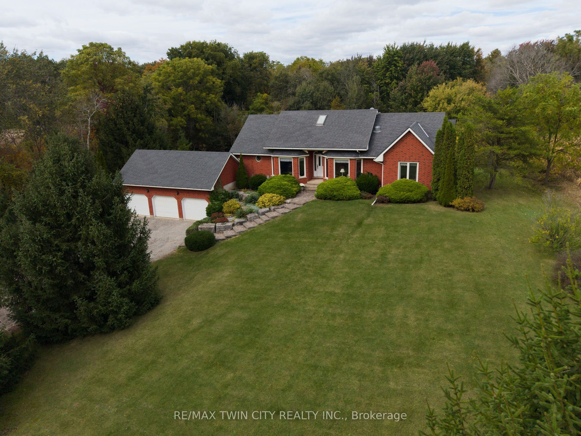 288 Thirteenth Conc. Road Property Photo 9