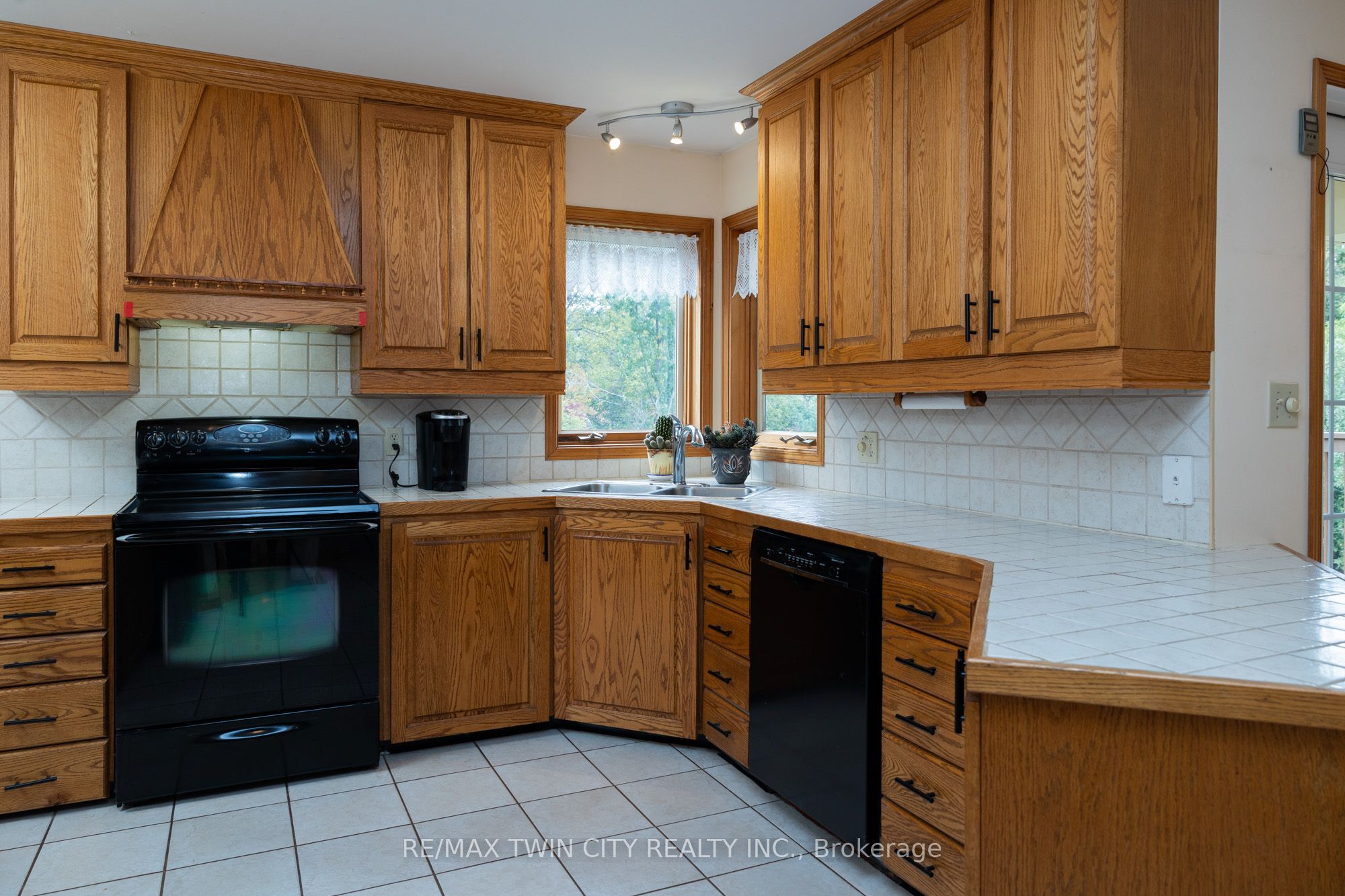 288 Thirteenth Conc. Road Property Photo 29