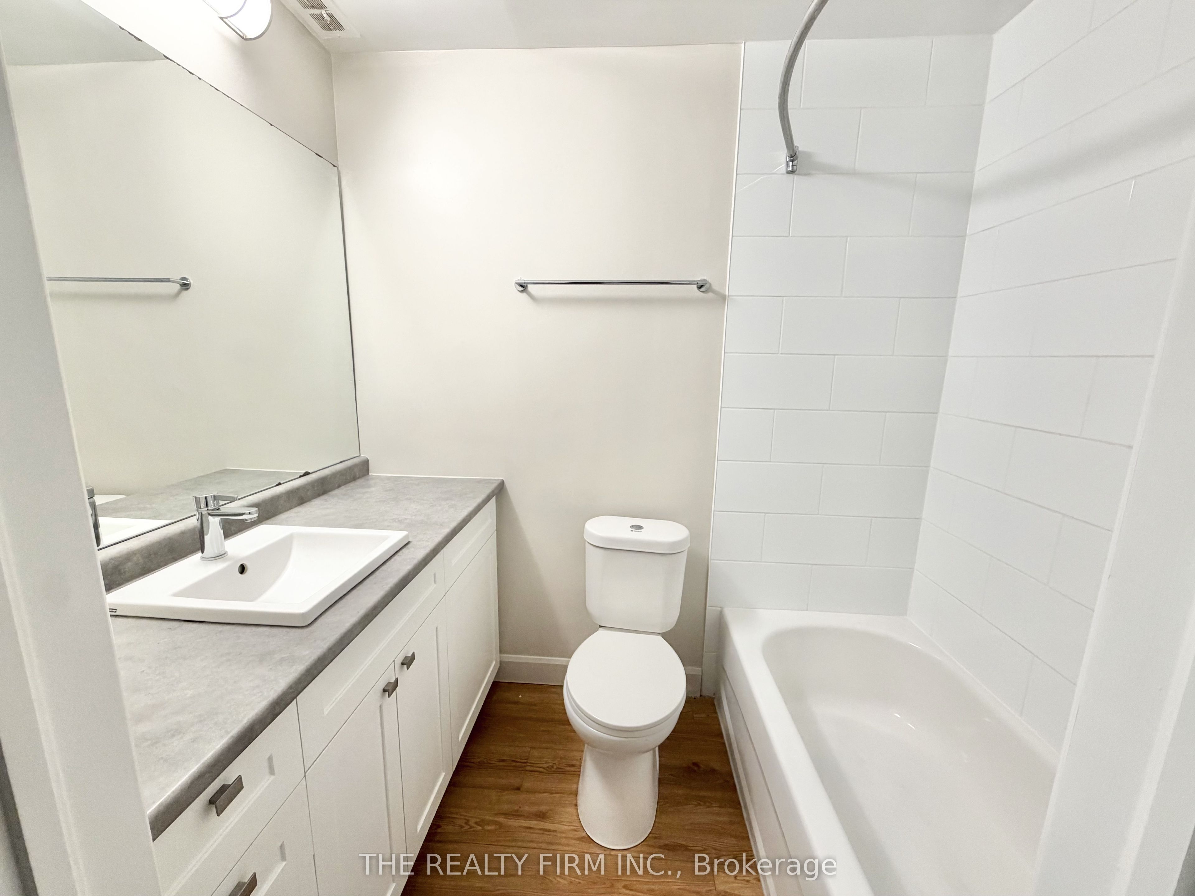 55 Beechwood Place 214 Property Photo 4