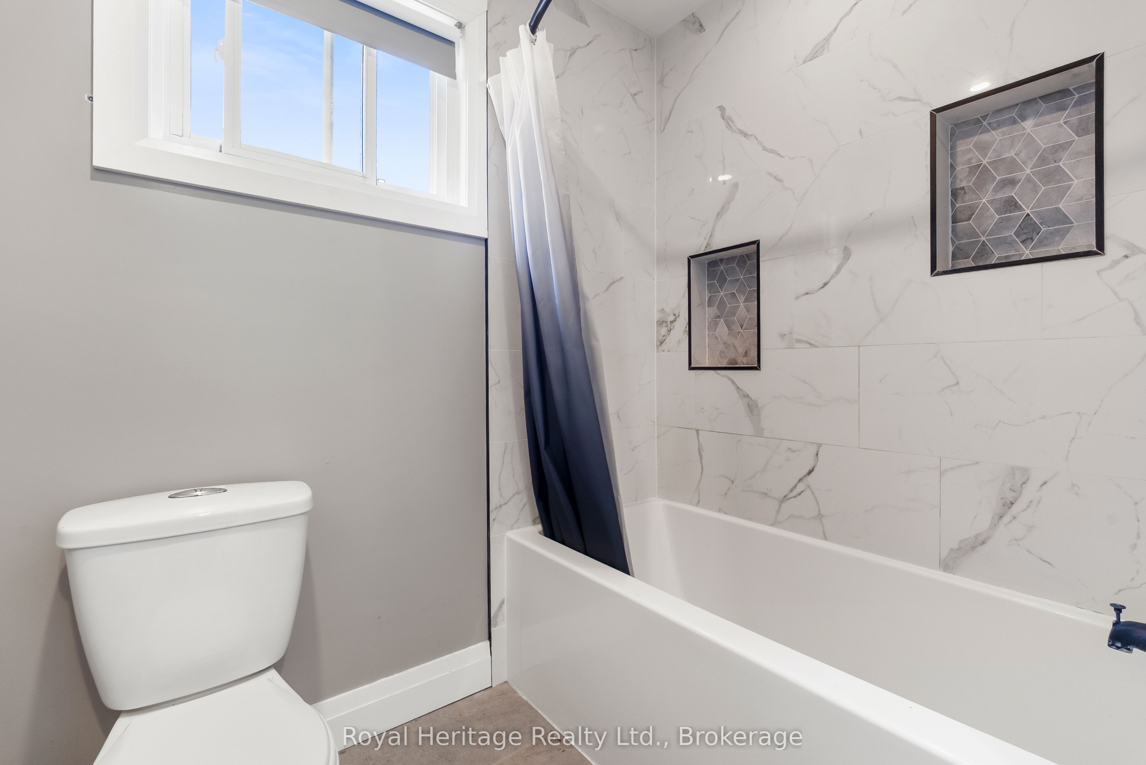 48 Silver Birch Street Property Photo 11