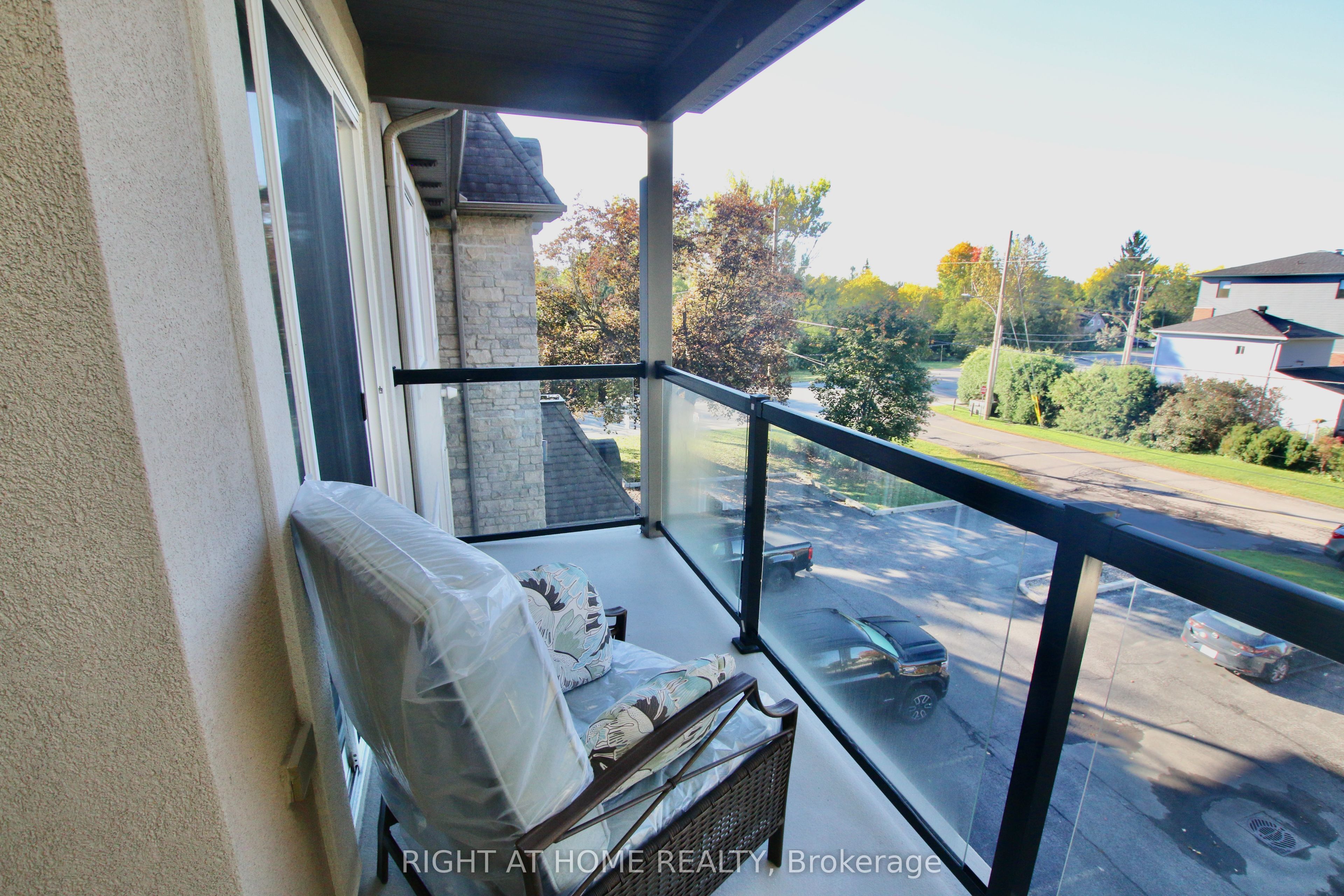 2 Warner Street 301 Property Photo 33