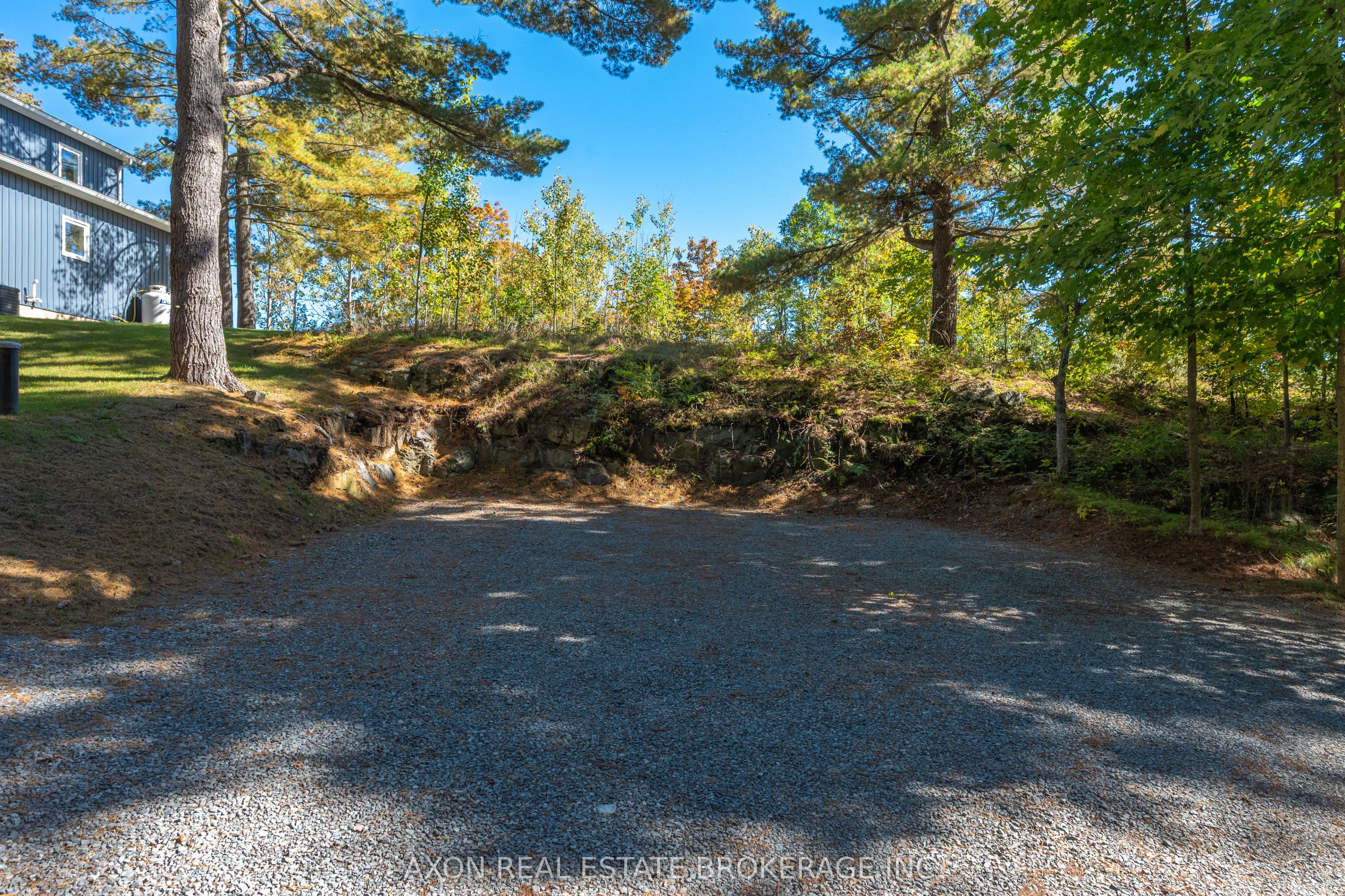 1022 Briscoe Bay Lane Property Photo 8