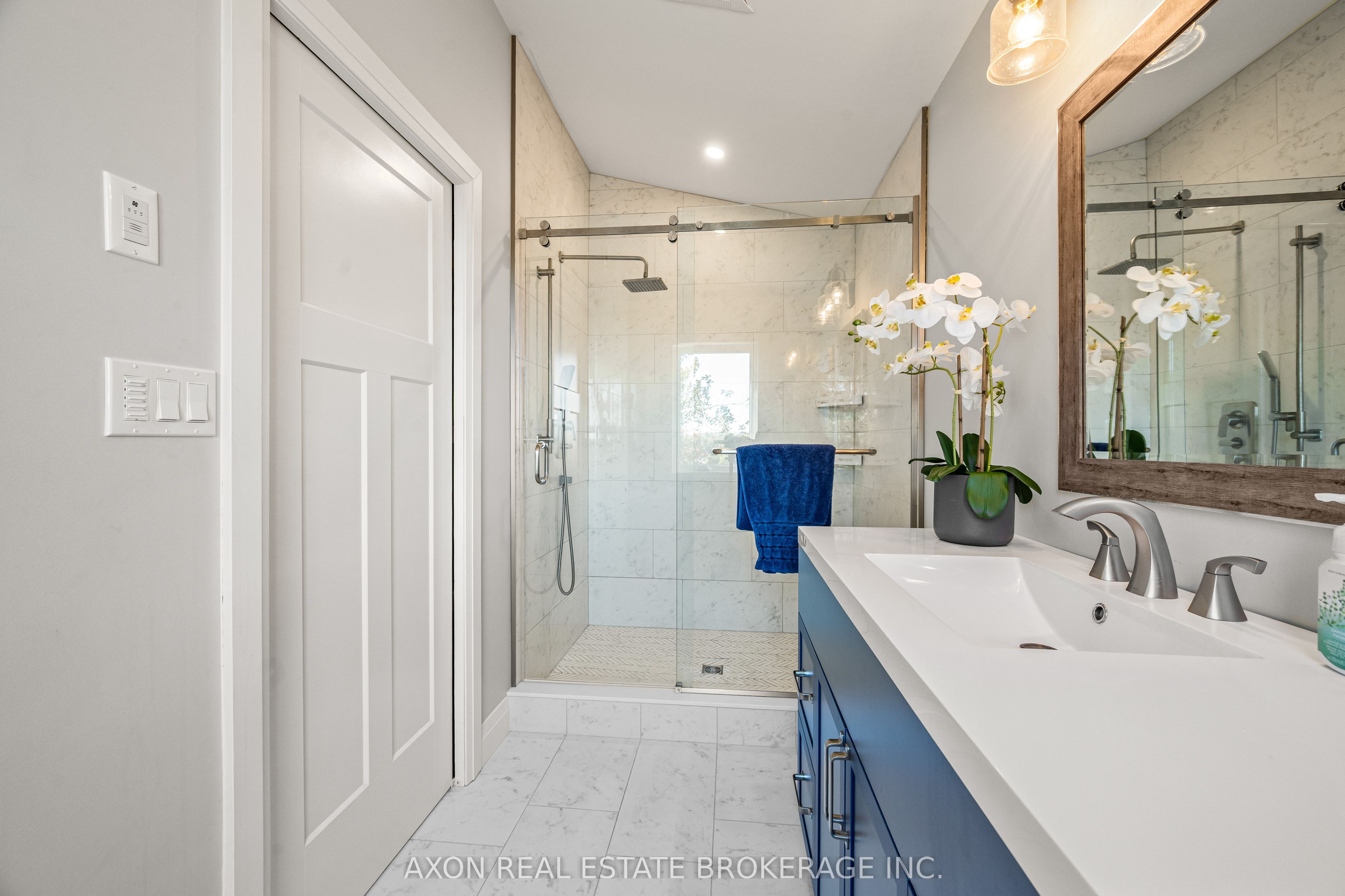 1022 Briscoe Bay Lane Property Photo 48