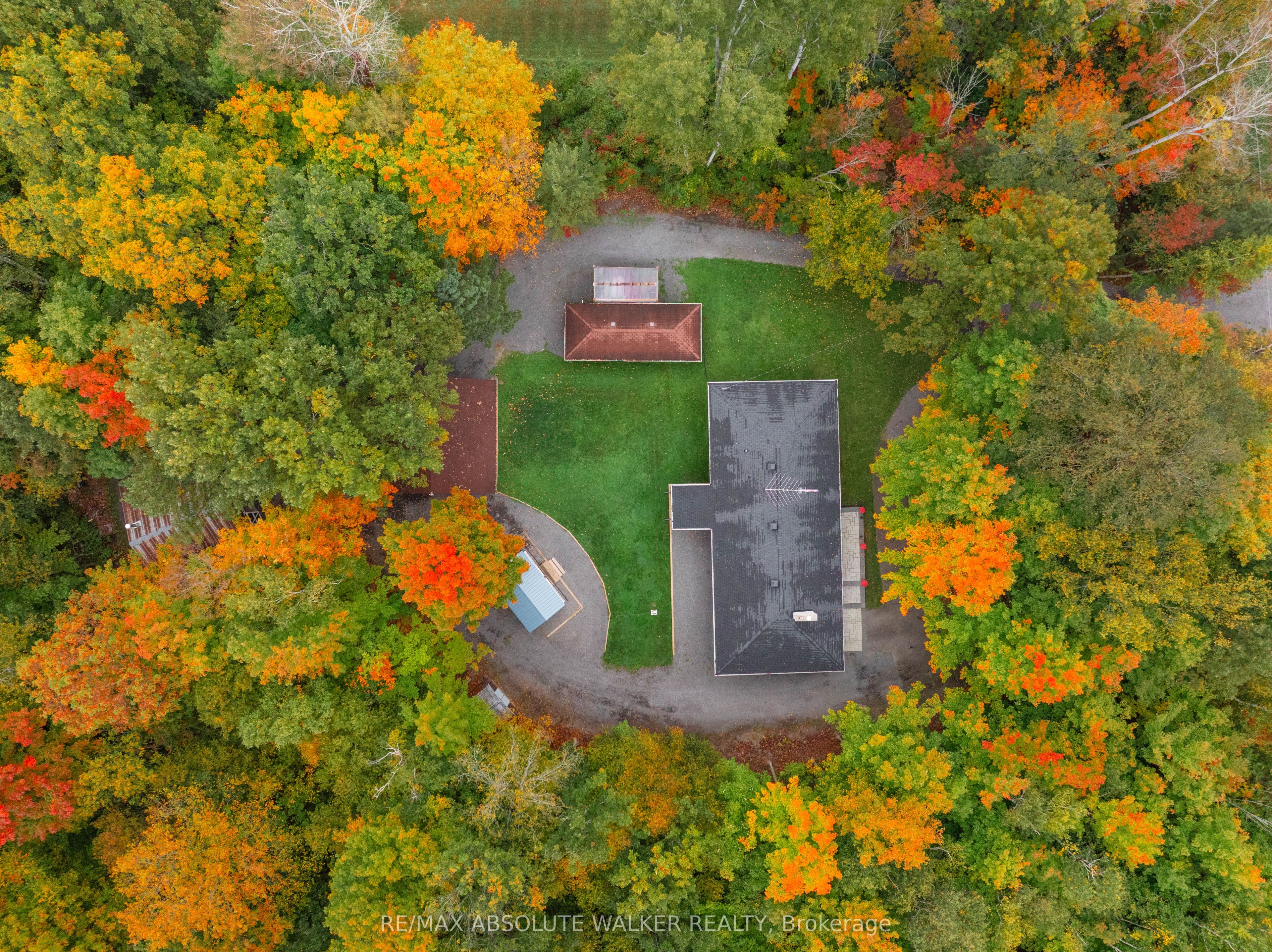1679 Century Road E Property Photo 2