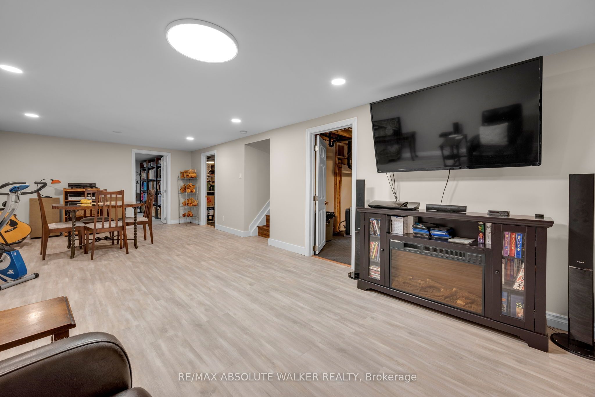 1679 Century Road E Property Photo 23