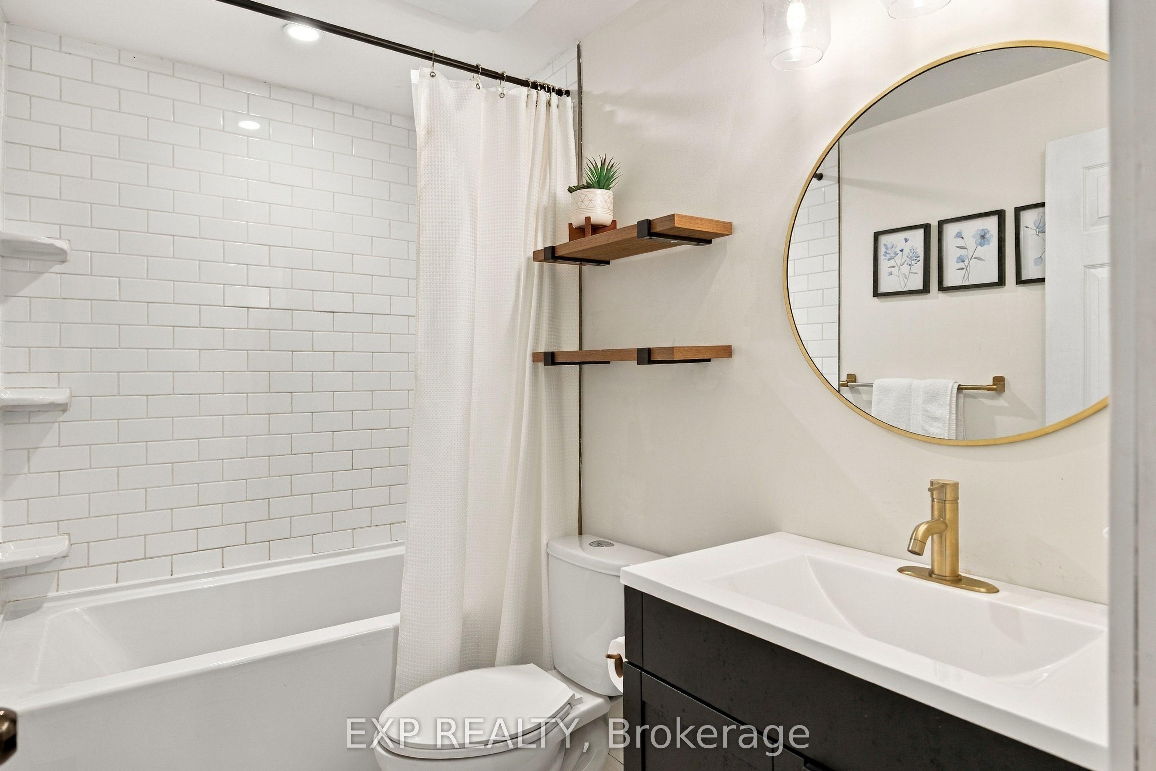178 Laurentian Drive Property Photo 18