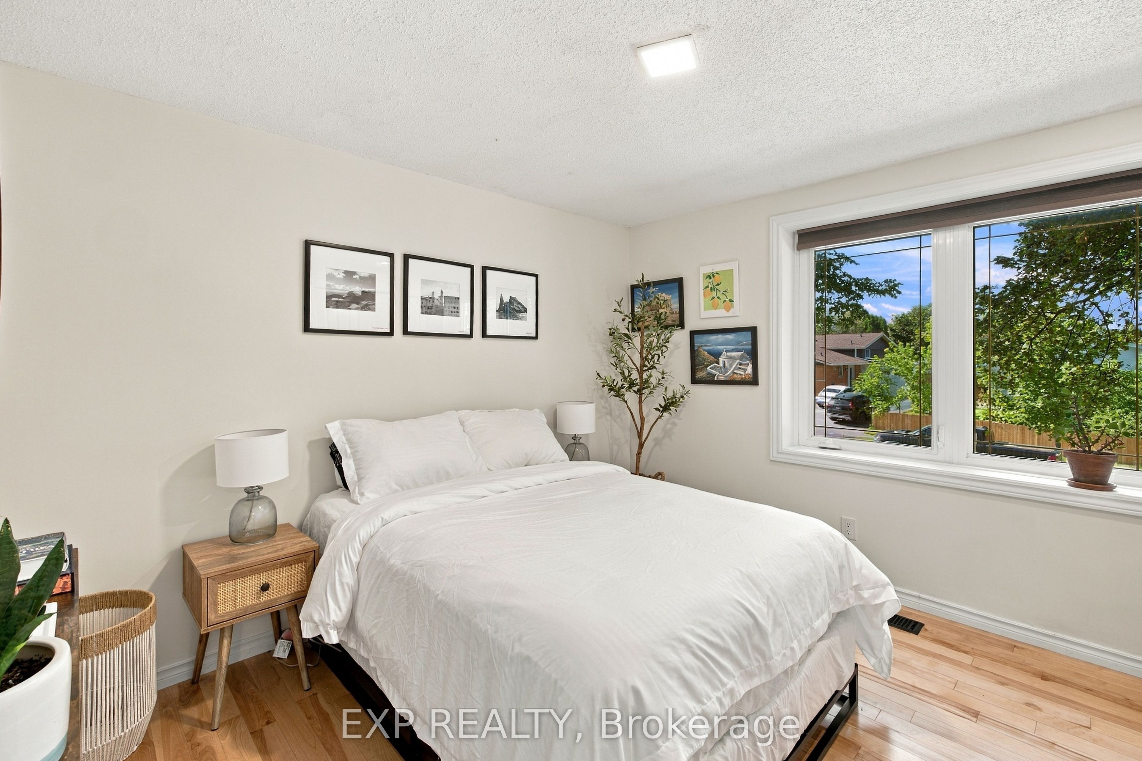 178 Laurentian Drive Property Photo 20
