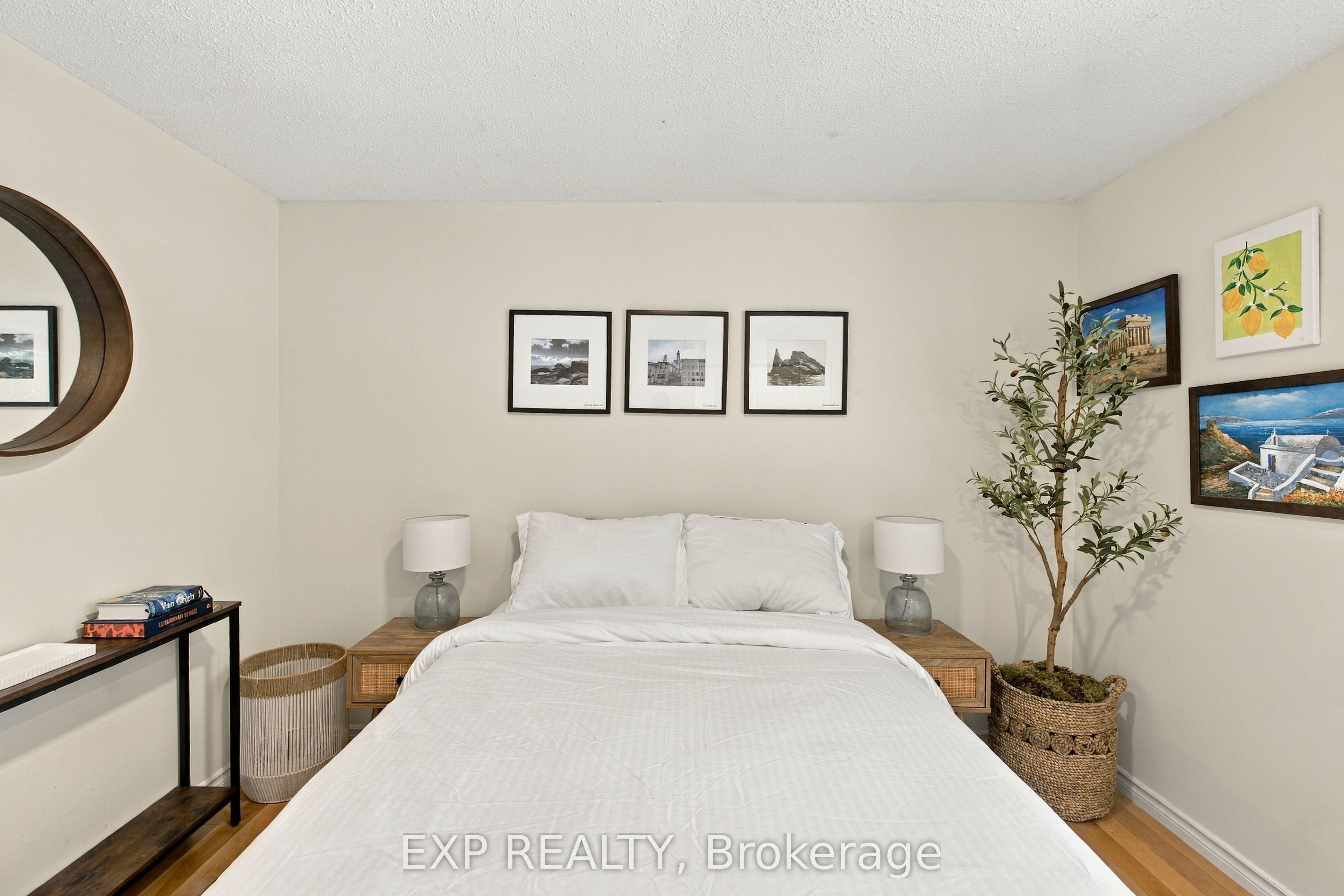 178 Laurentian Drive Property Photo 21