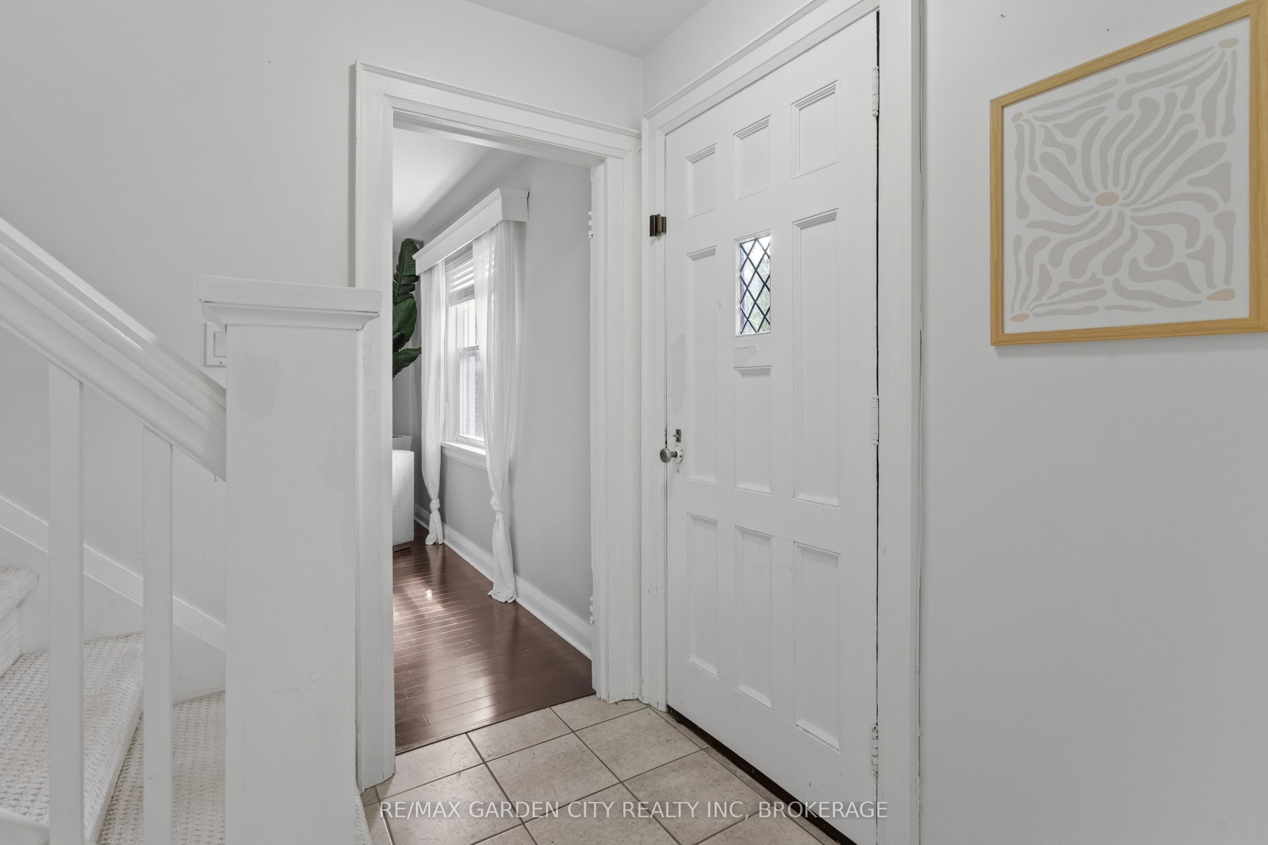 6751 Barker Street Property Photo 5