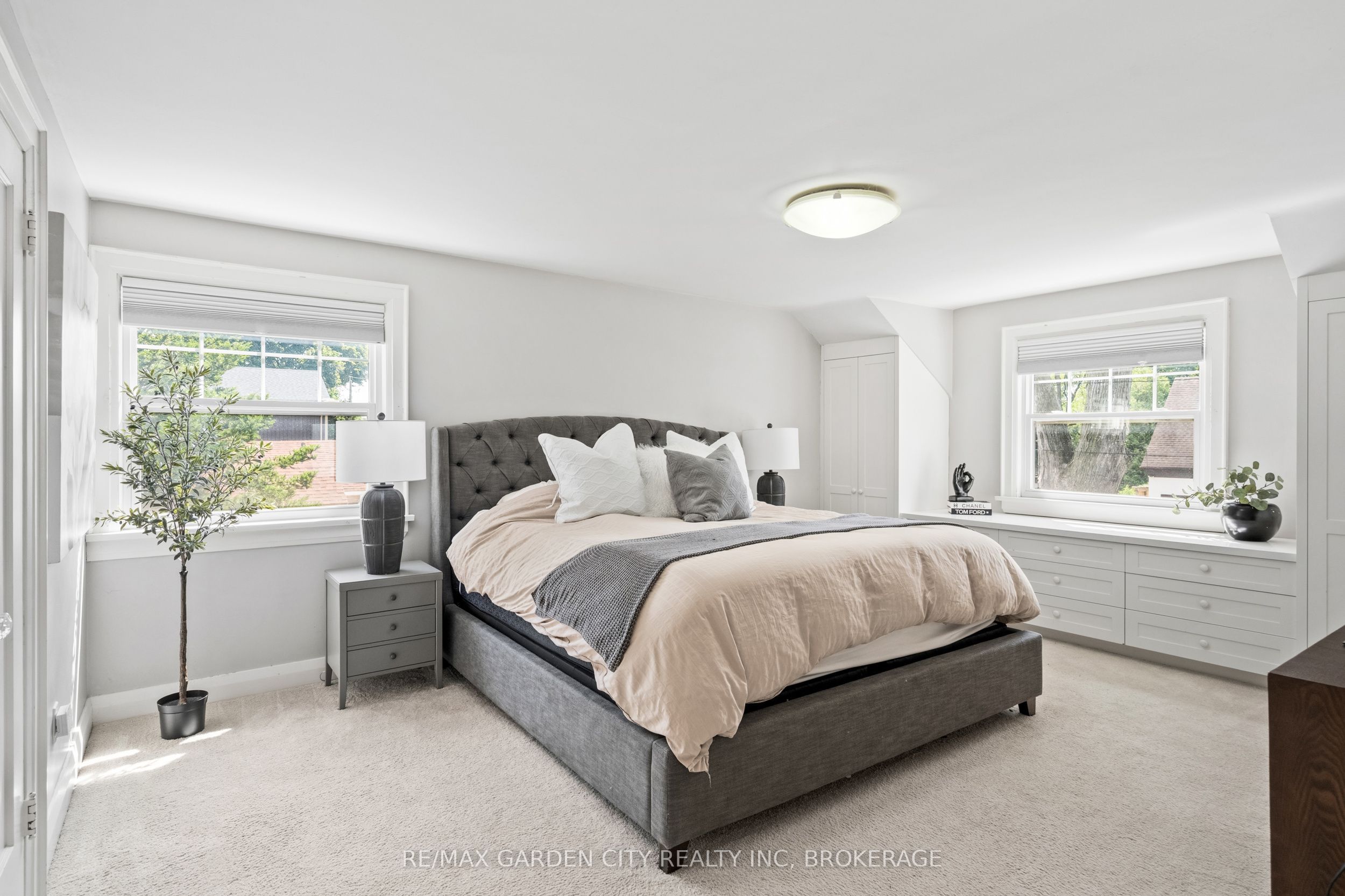 6751 Barker Street Property Photo 23