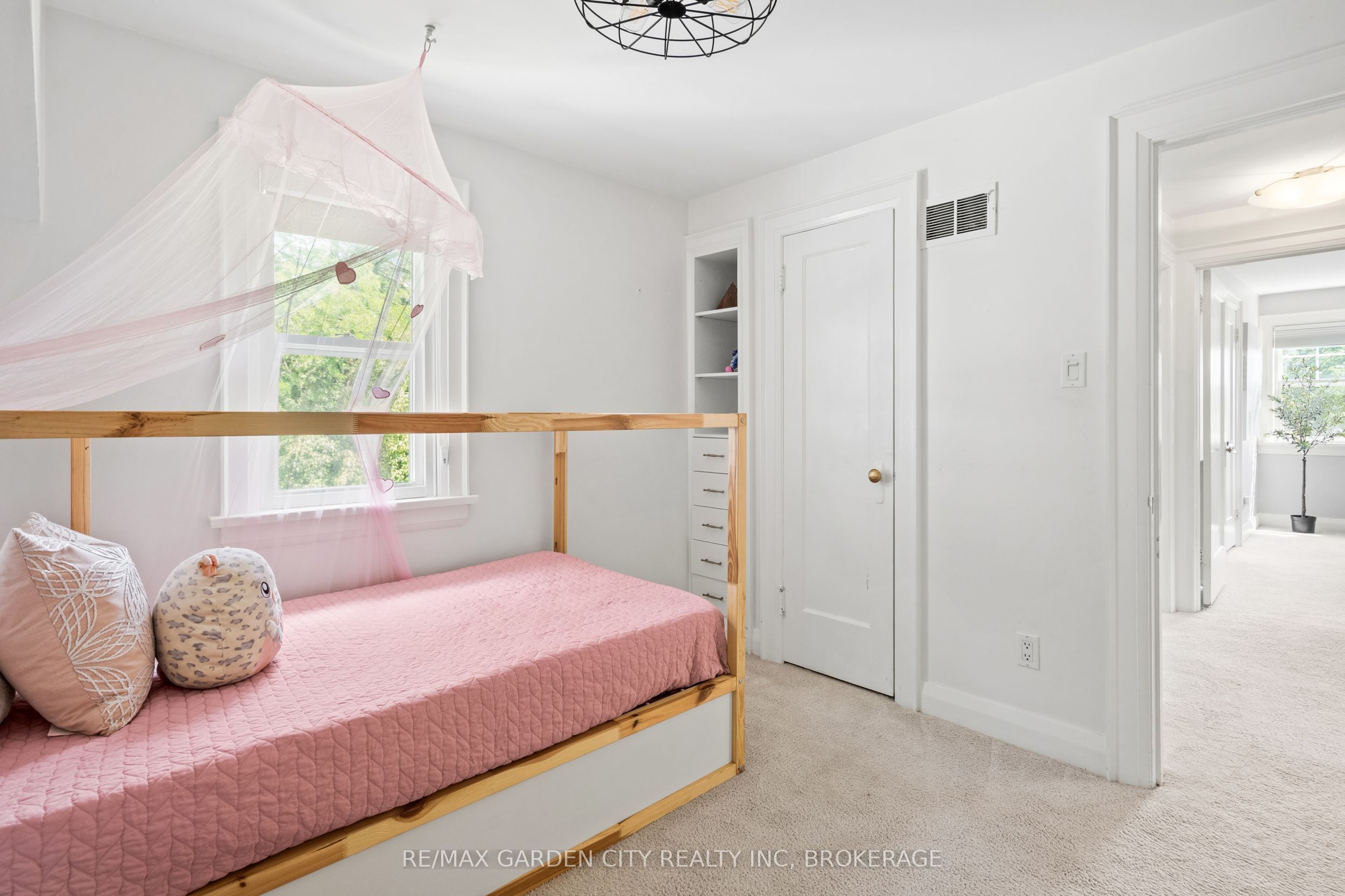 6751 Barker Street Property Photo 27