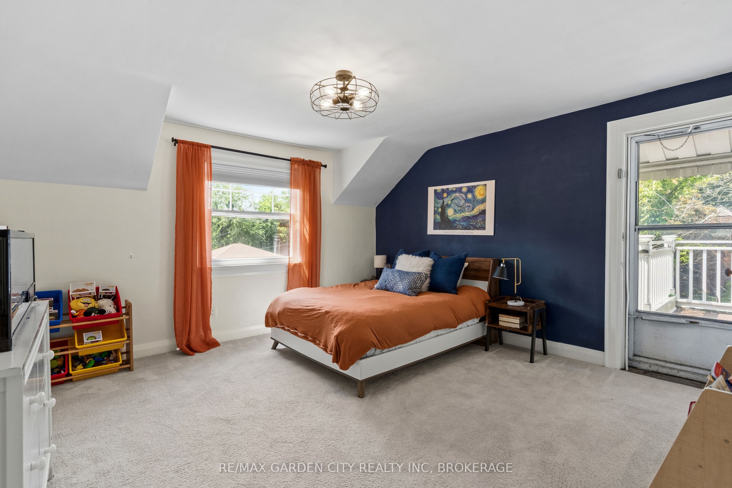 6751 Barker Street Property Photo 29