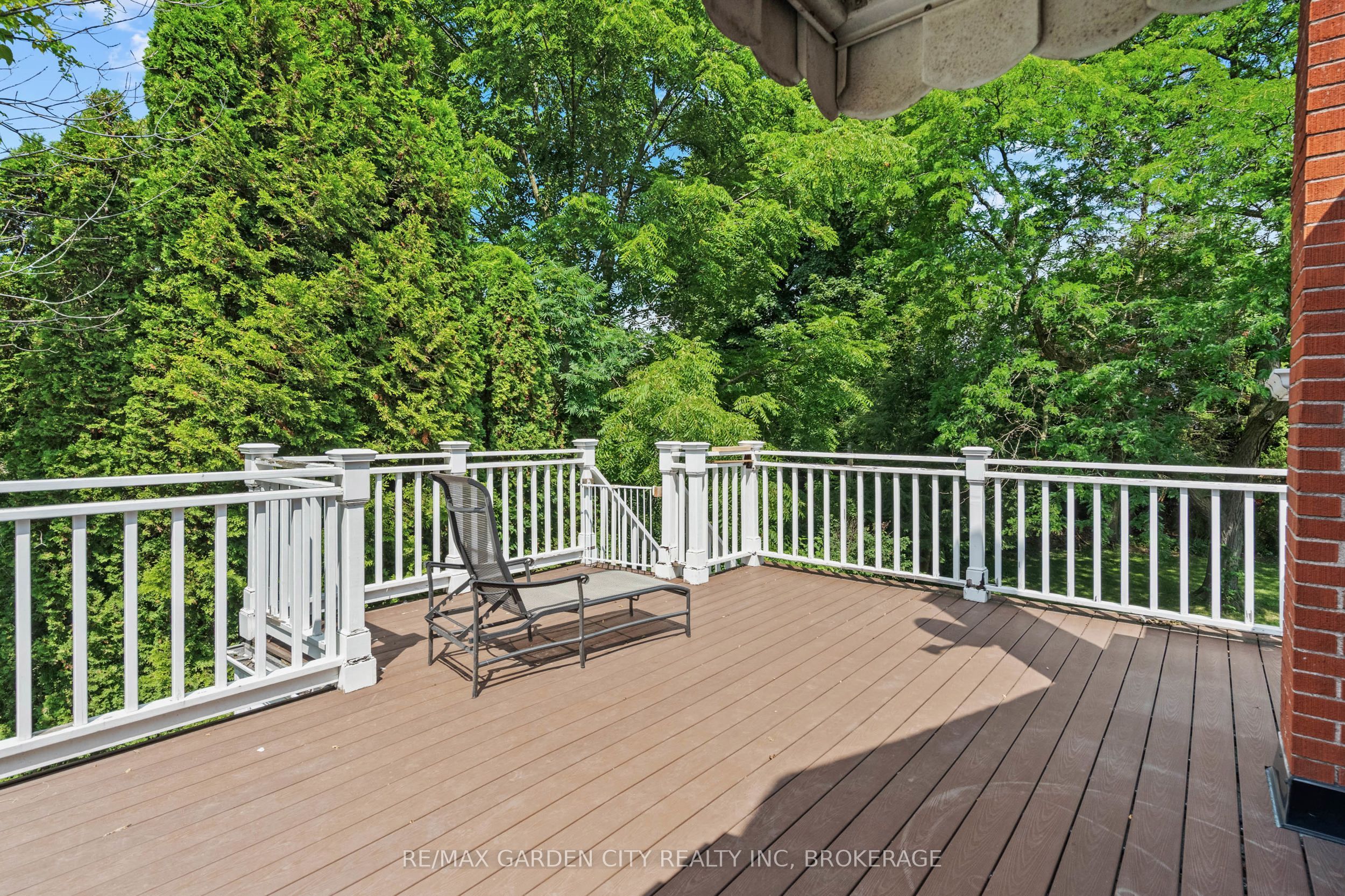 6751 Barker Street Property Photo 31