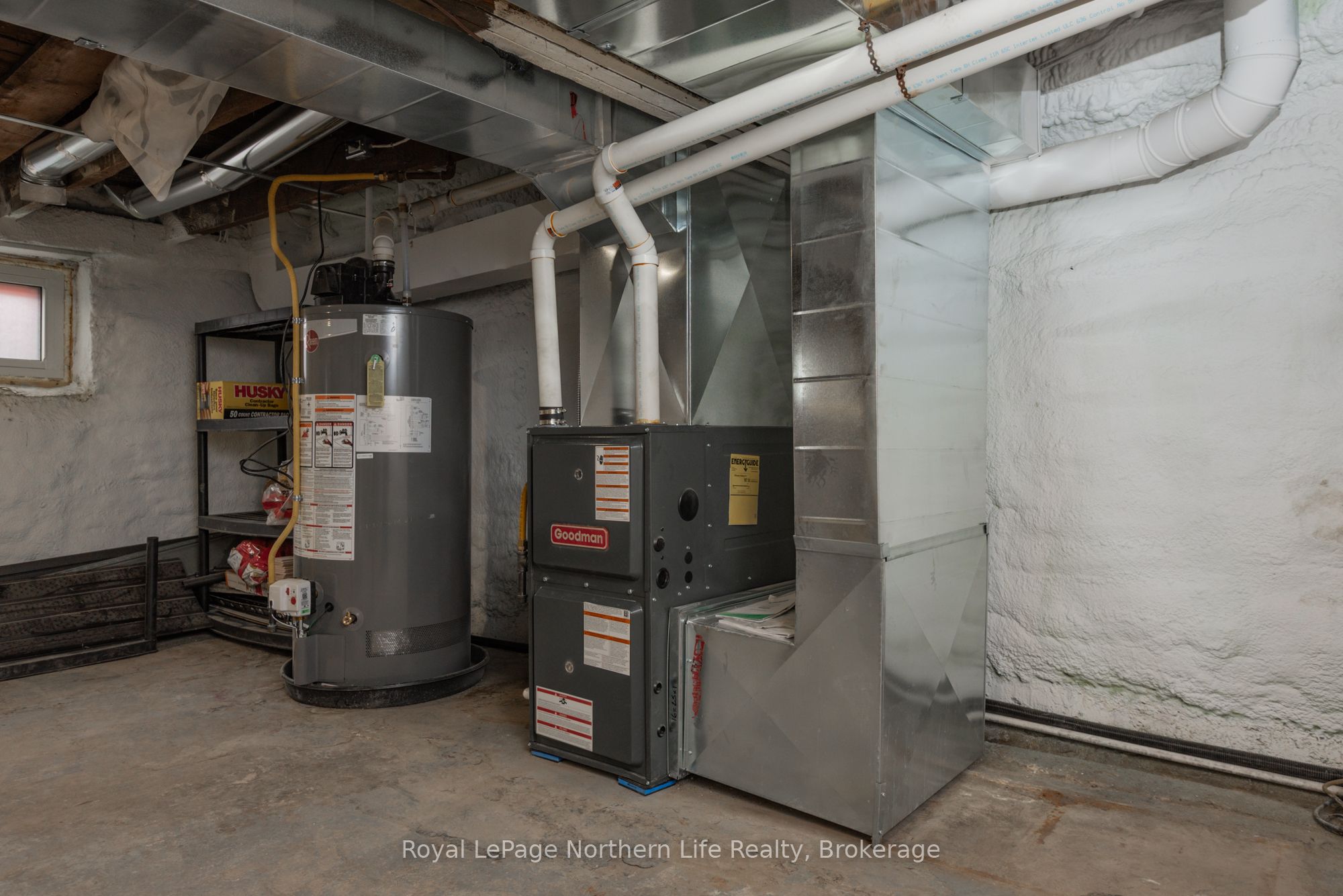 253 Second Avenue W Property Photo 26