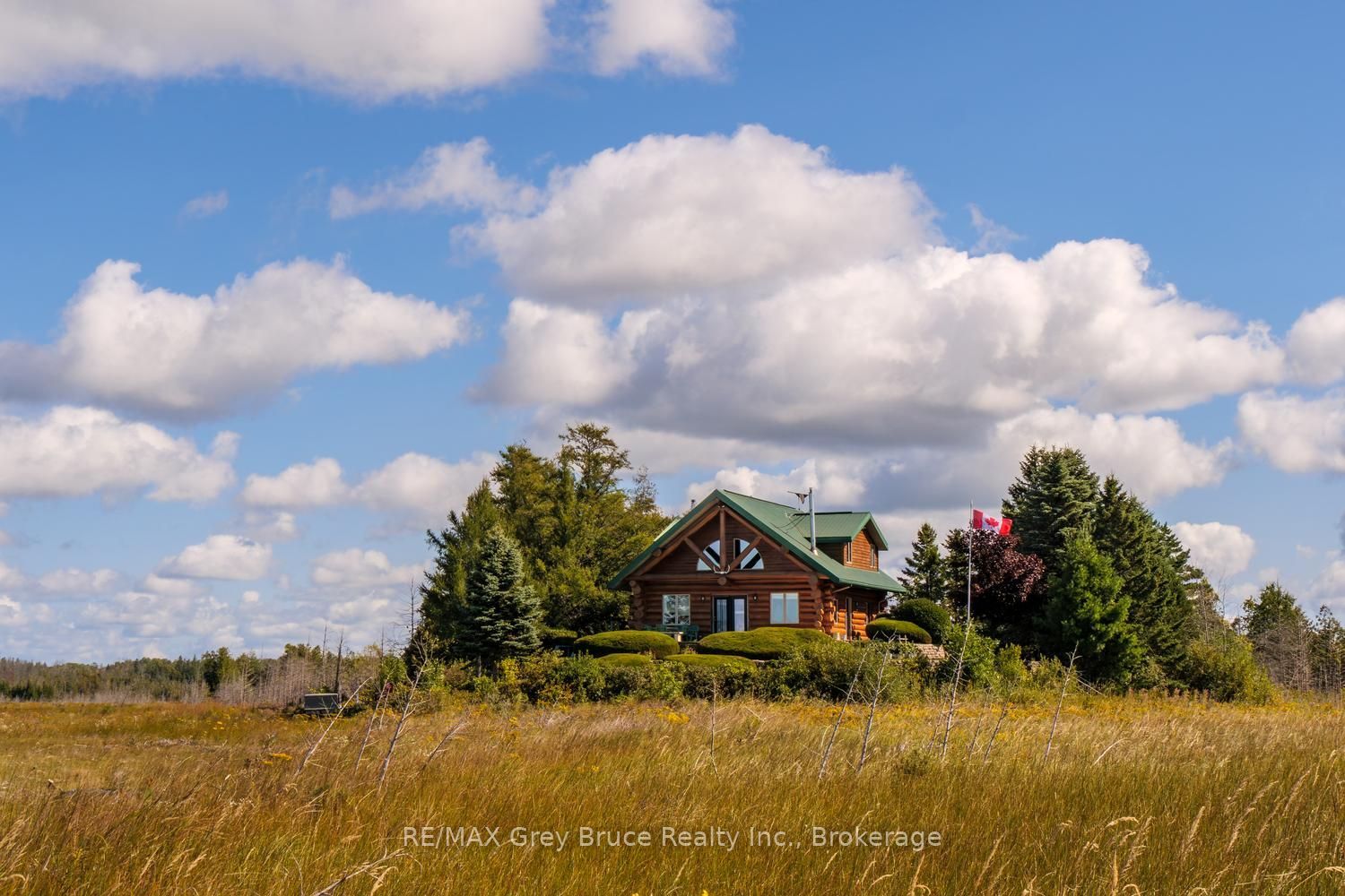150 Shoreline Avenue Property Photo 2
