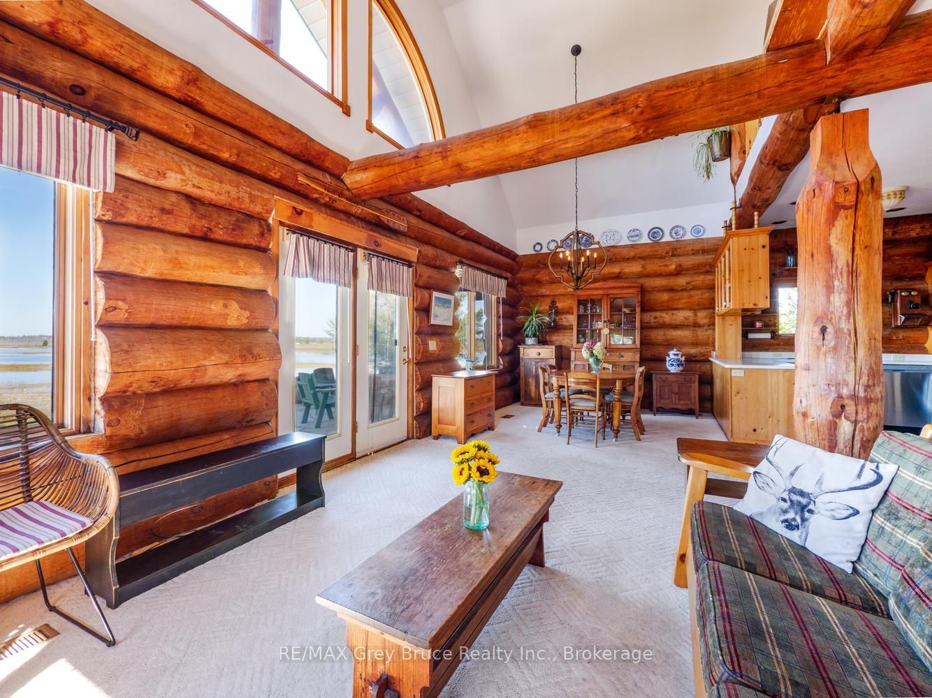 150 Shoreline Avenue Property Photo 9