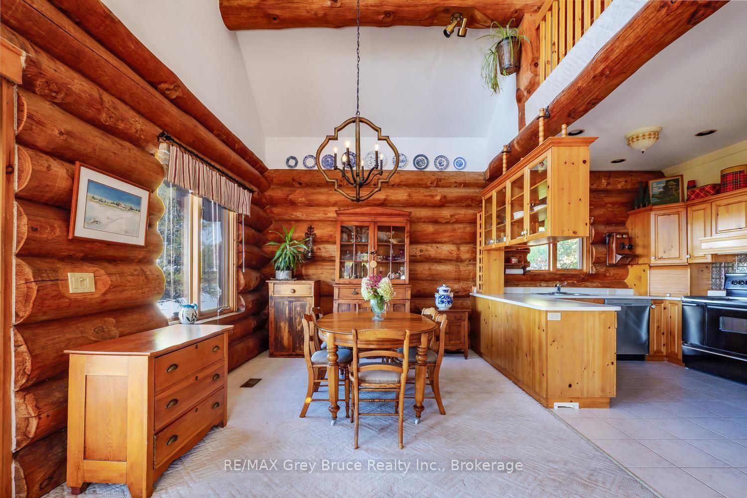 150 Shoreline Avenue Property Photo 13