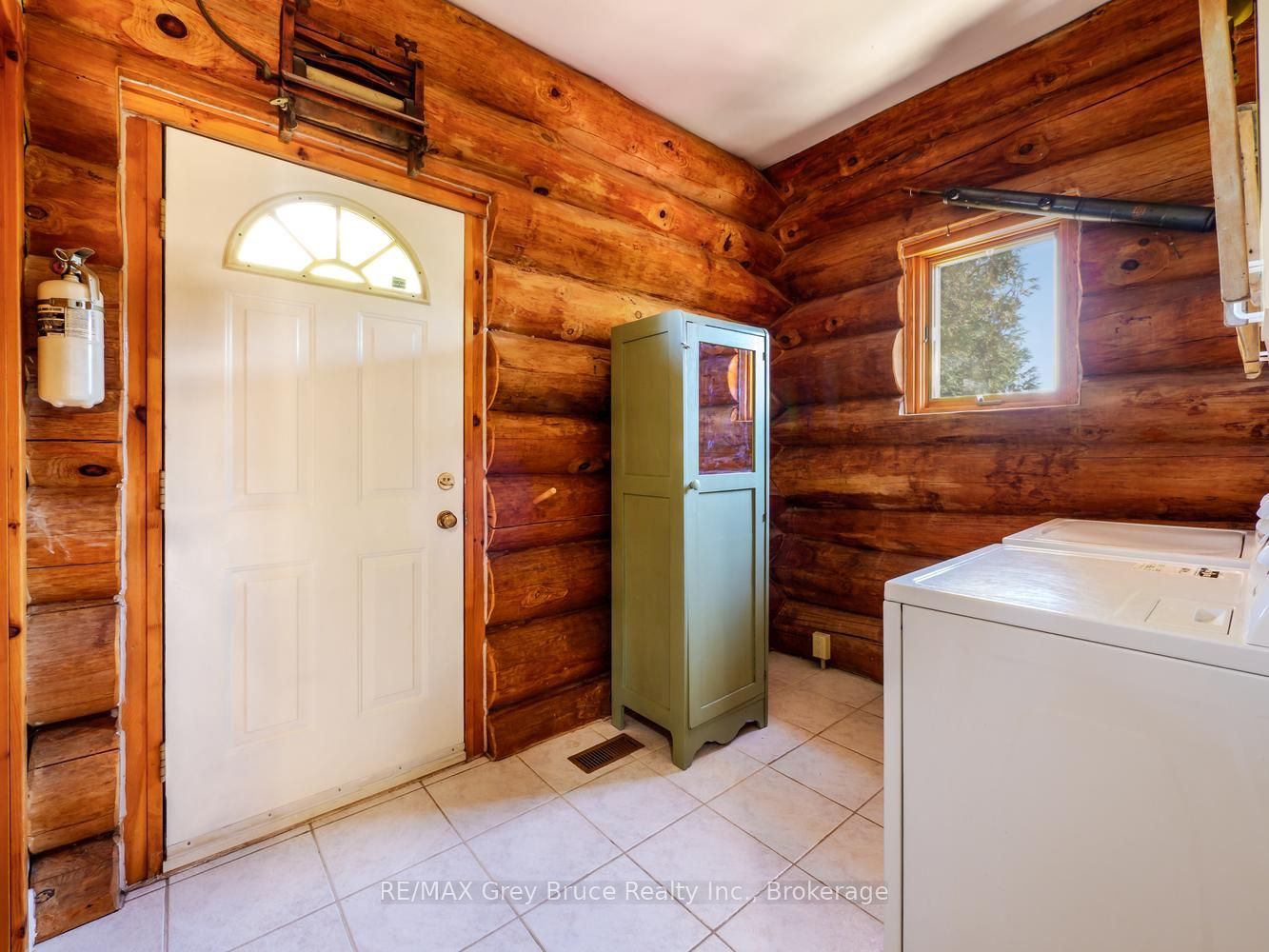 150 Shoreline Avenue Property Photo 20
