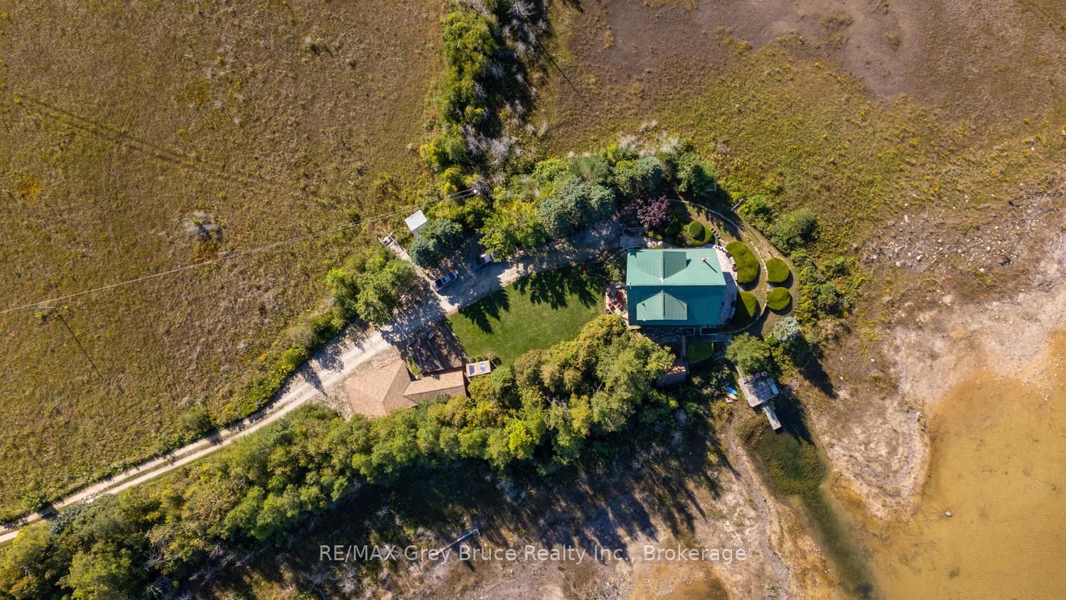 150 Shoreline Avenue Property Photo 33