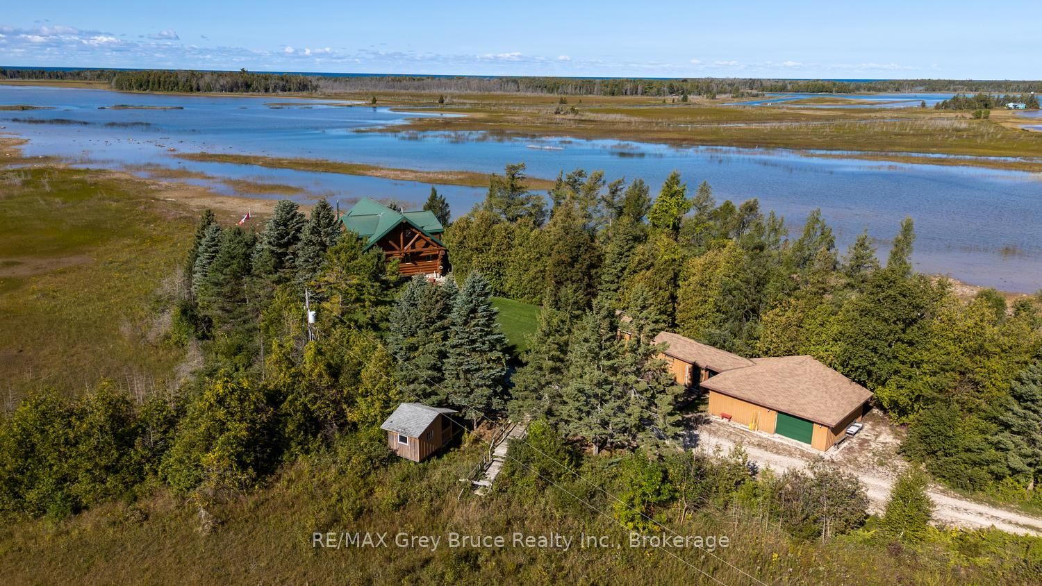 150 Shoreline Avenue Property Photo 34