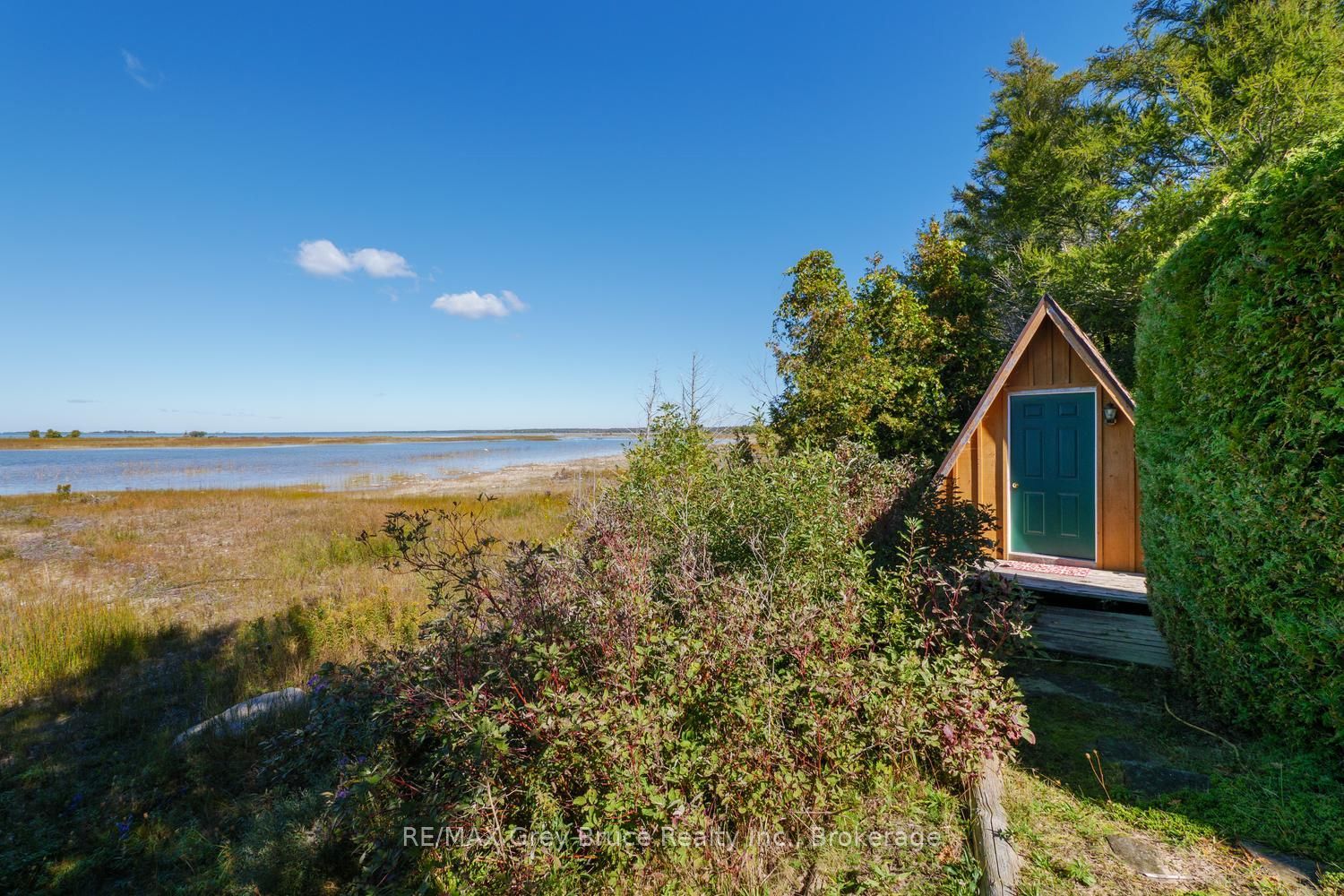 150 Shoreline Avenue Property Photo 37