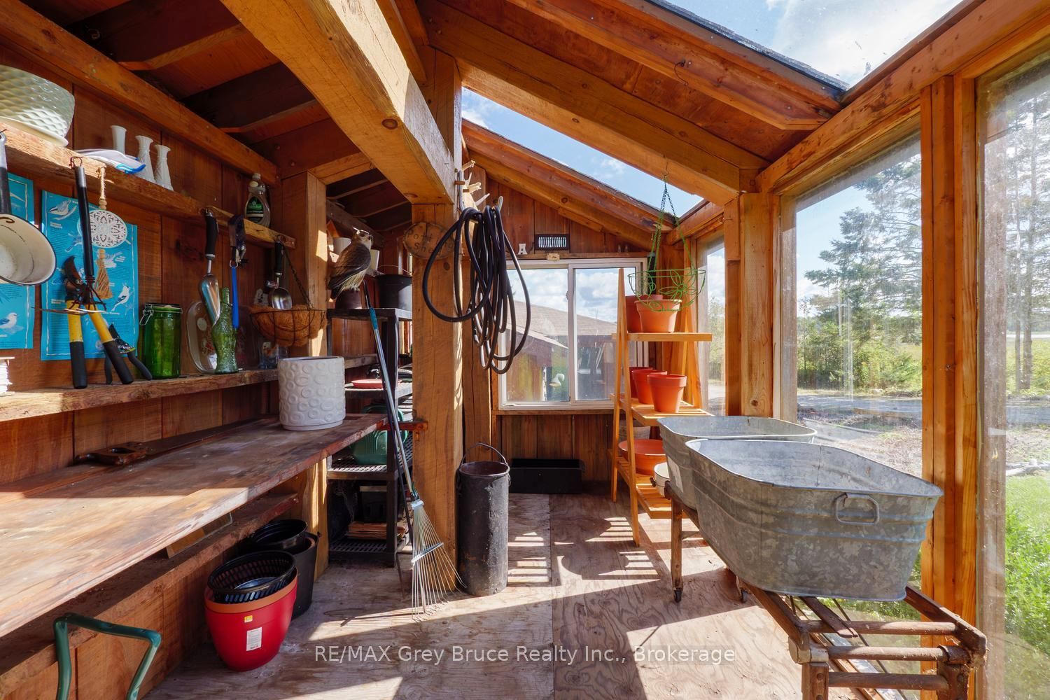 150 Shoreline Avenue Property Photo 45