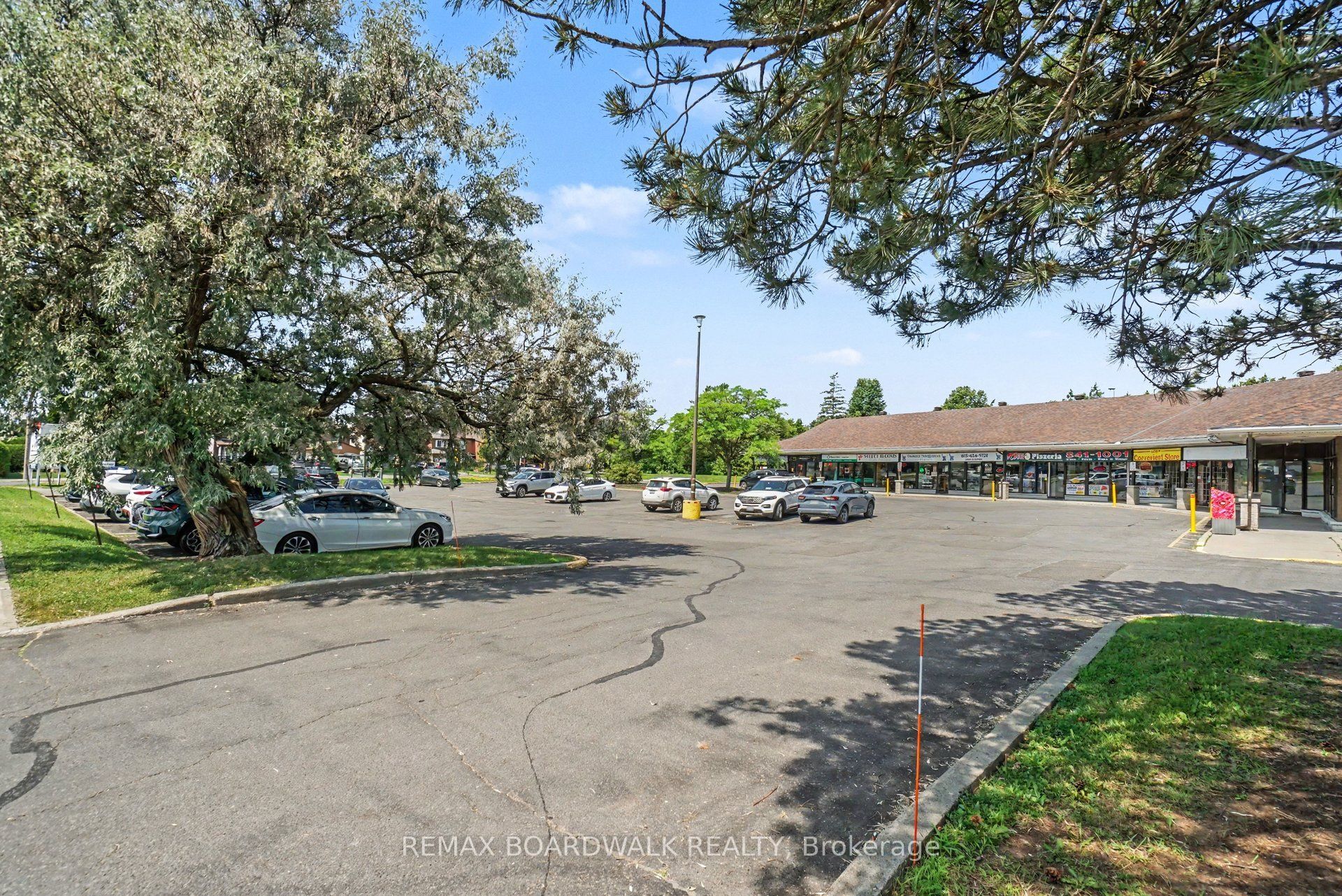 375 Des Epinettes Avenue 1b Property Photo 4