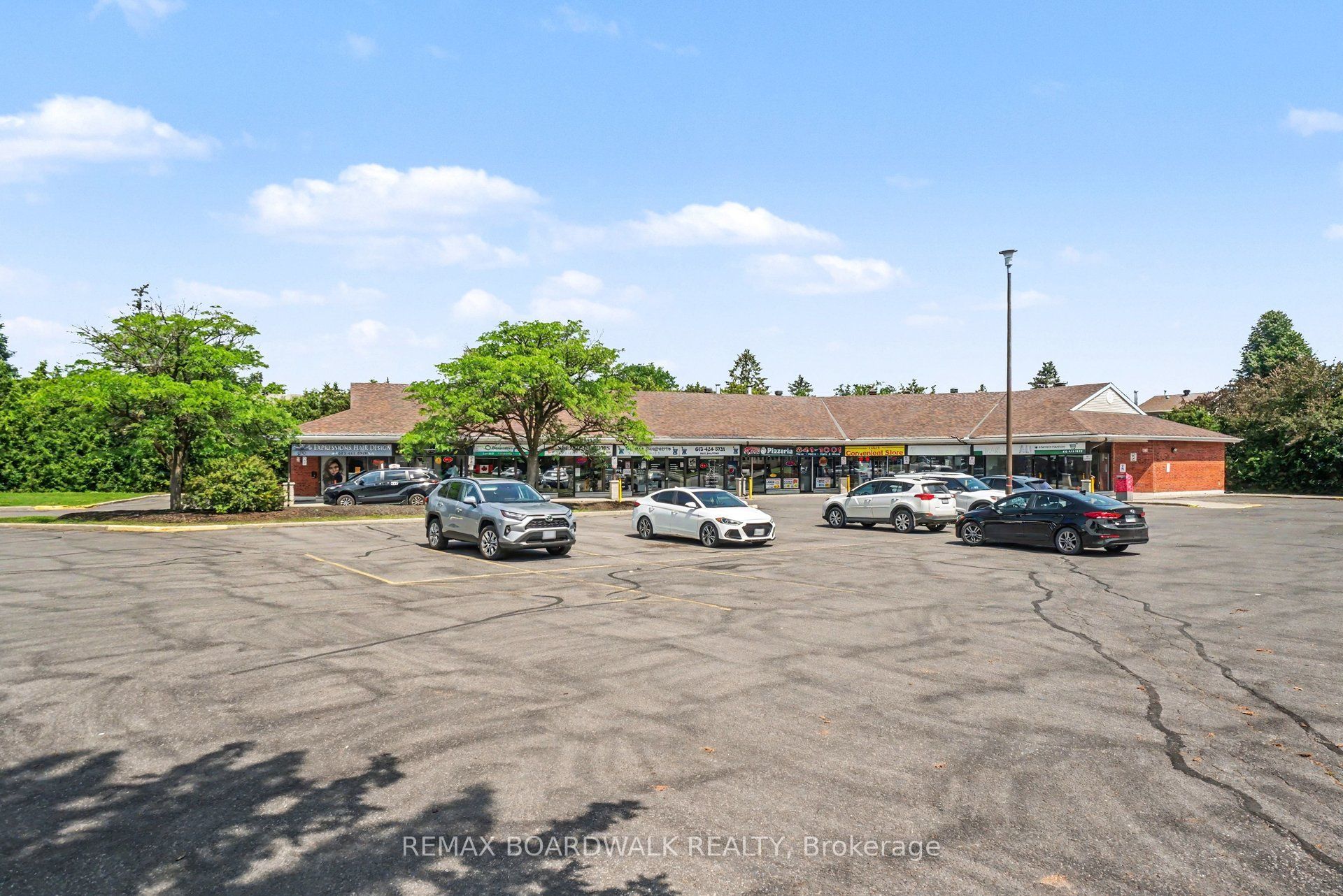375 Des Epinettes Avenue 1b Property Photo 5