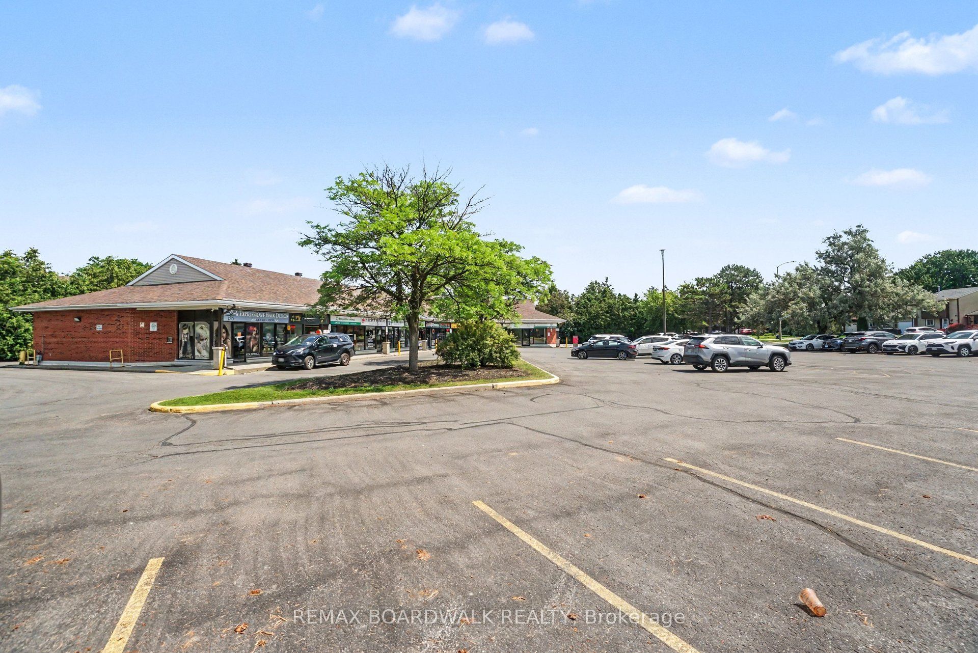 375 Des Epinettes Avenue 1b Property Photo 6