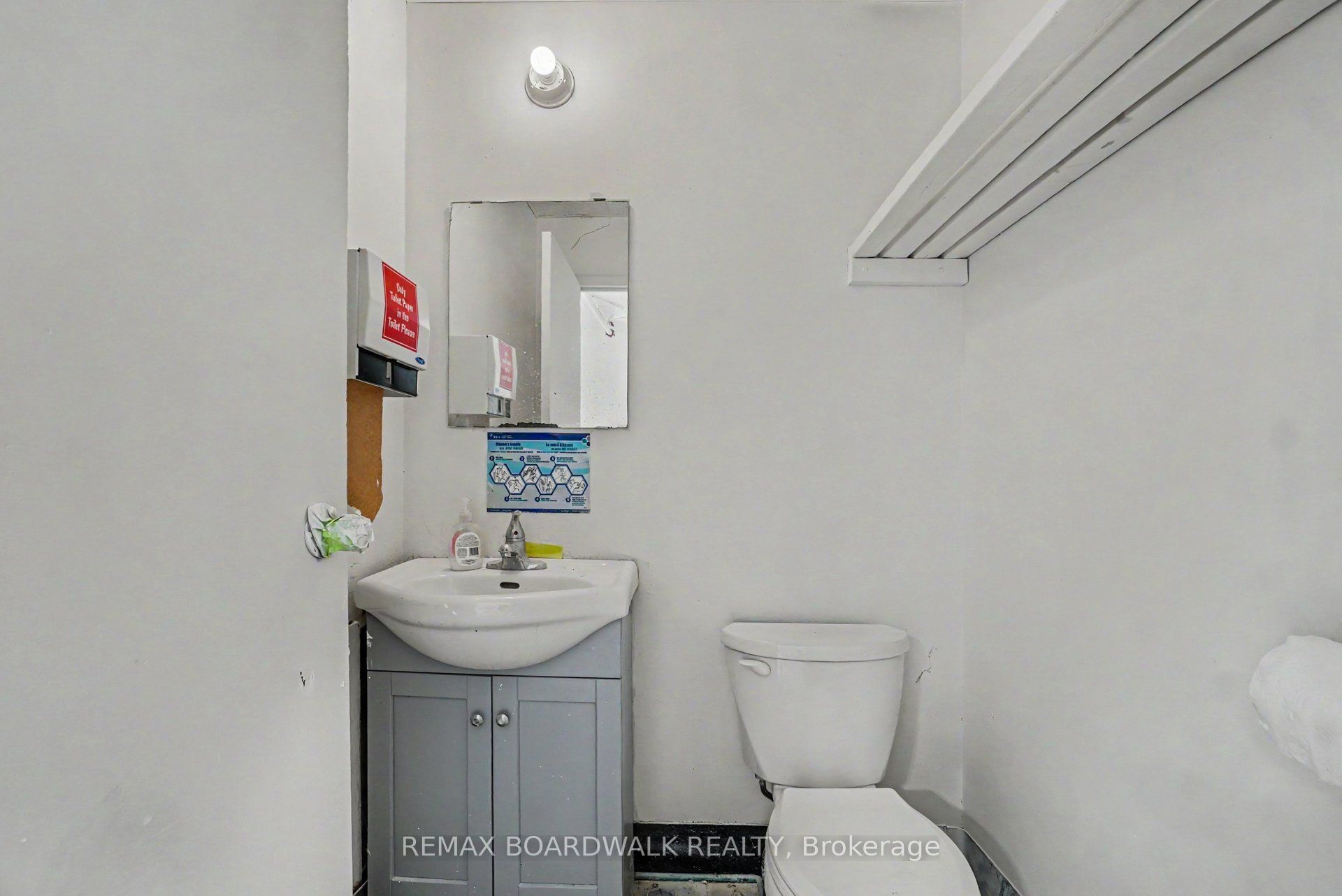 375 Des Epinettes Avenue 1b Property Photo 8