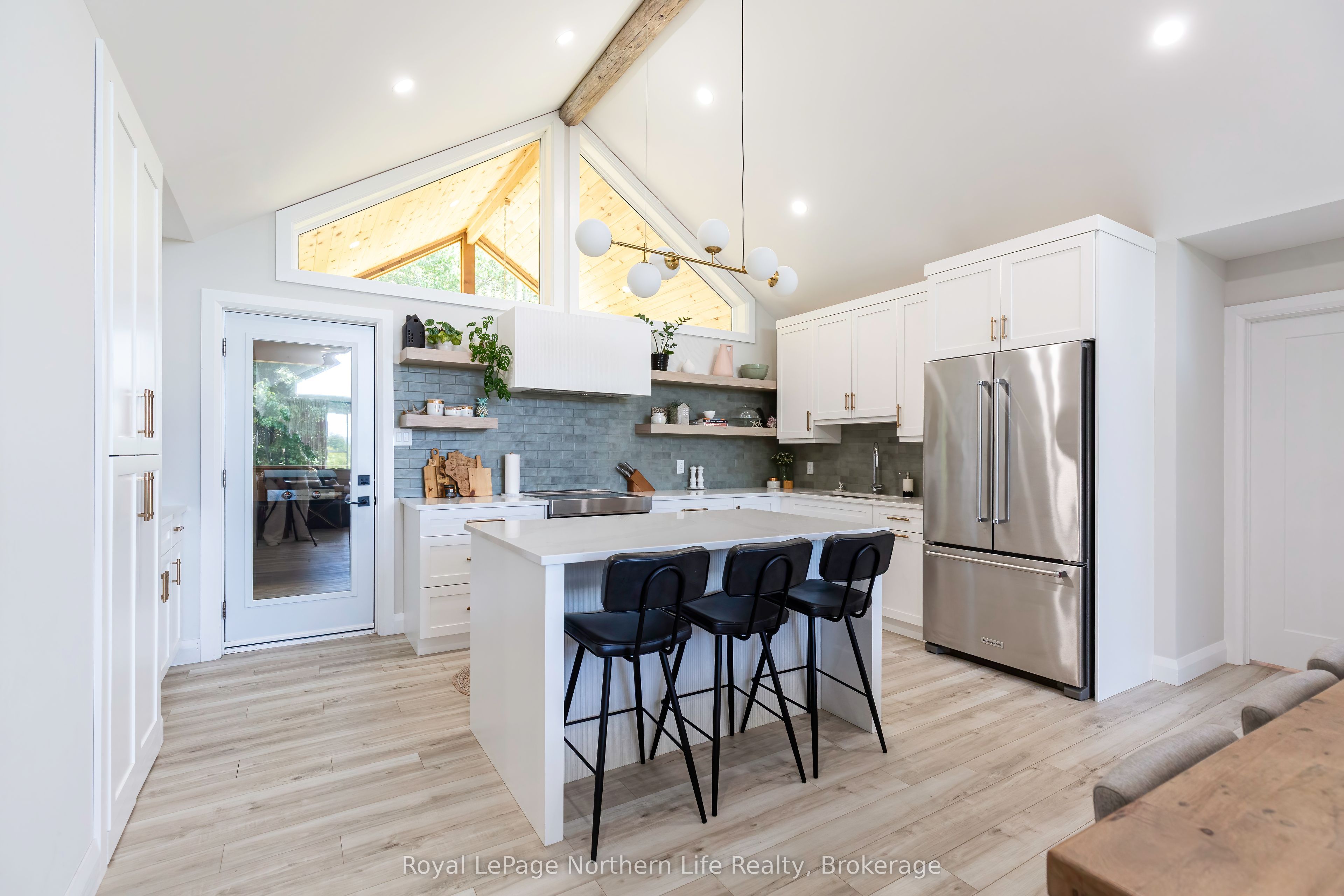 90 Young Drive Property Photo 16