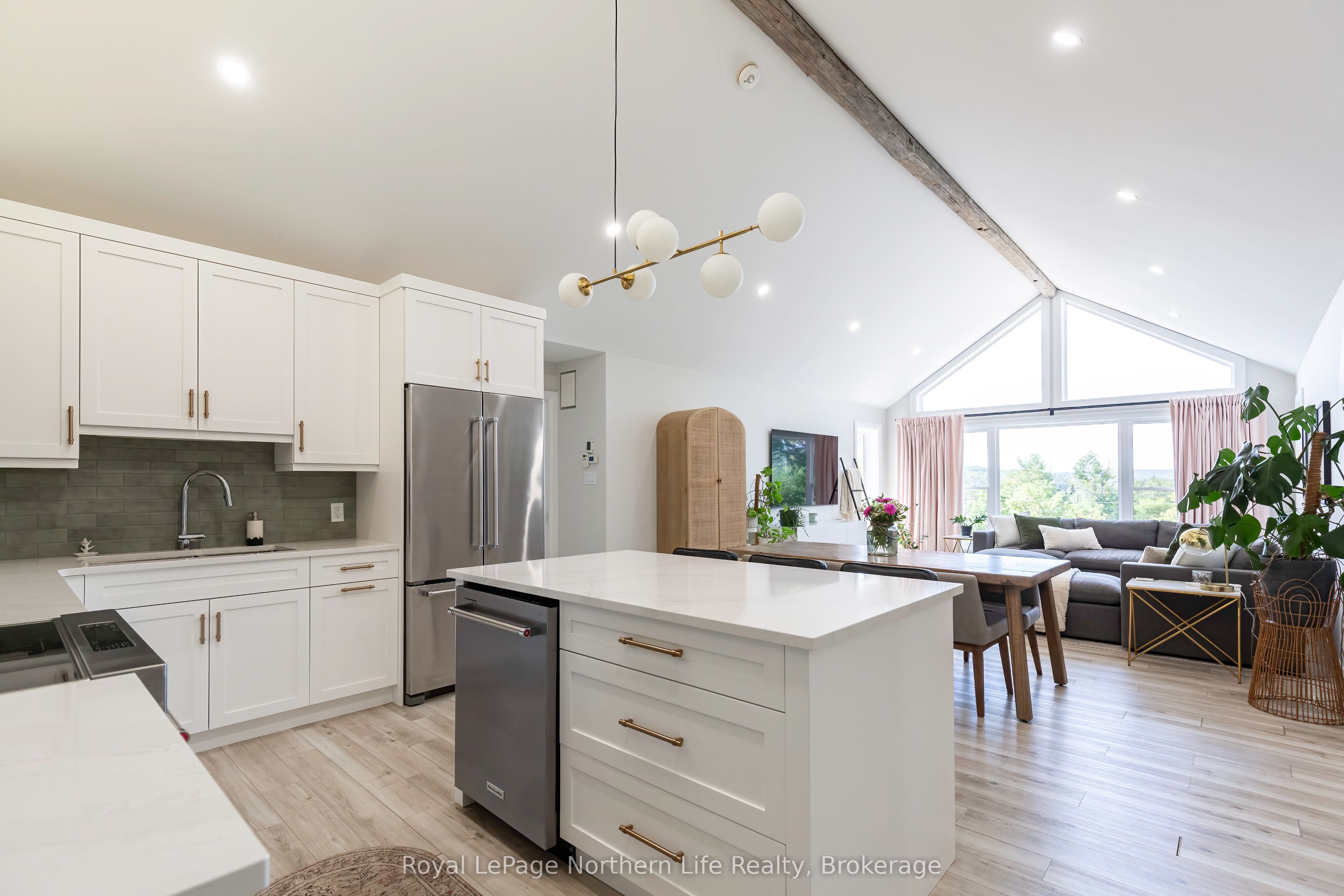 90 Young Drive Property Photo 18