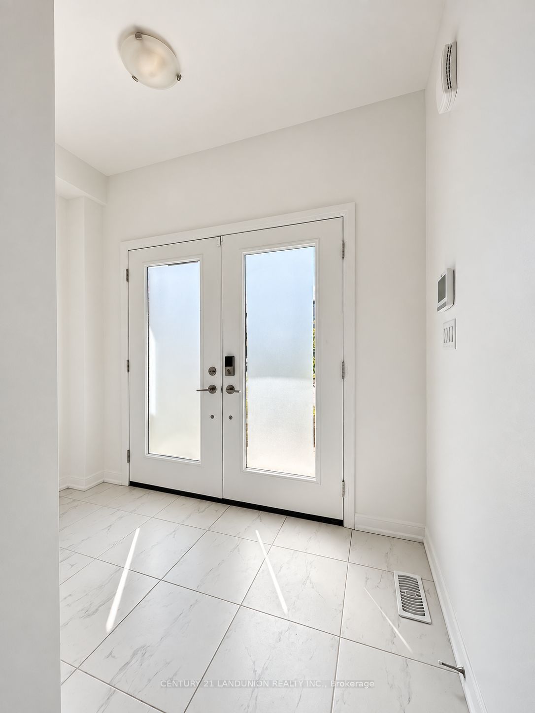 109 Acacia Road Property Photo 7