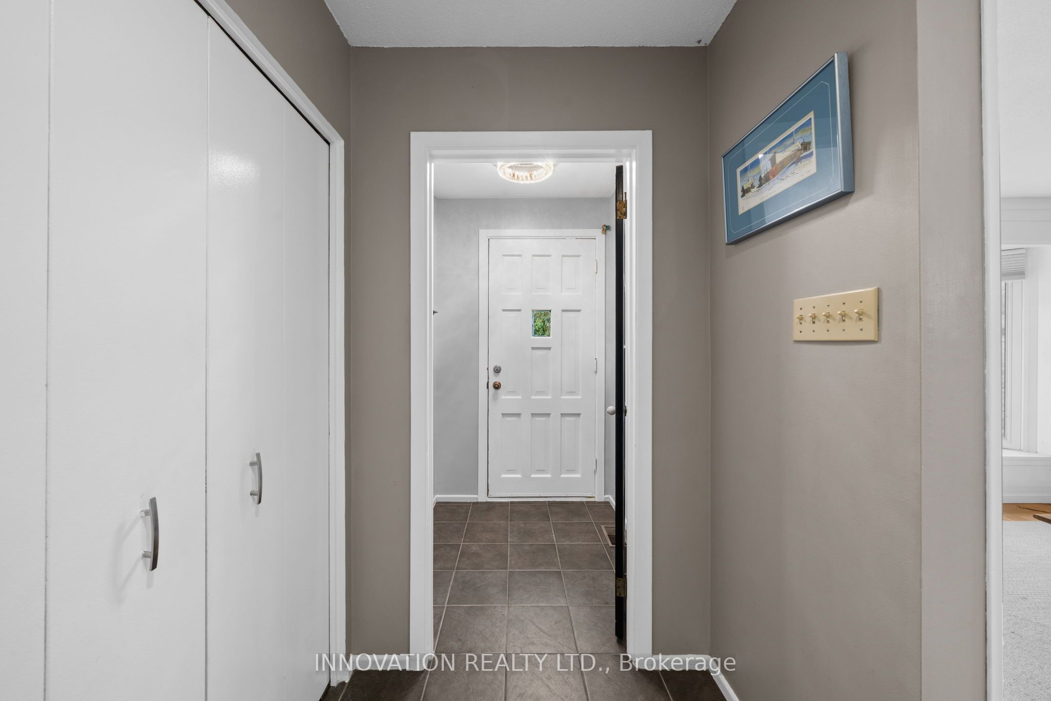 2863 John Shaw Road Property Photo 5