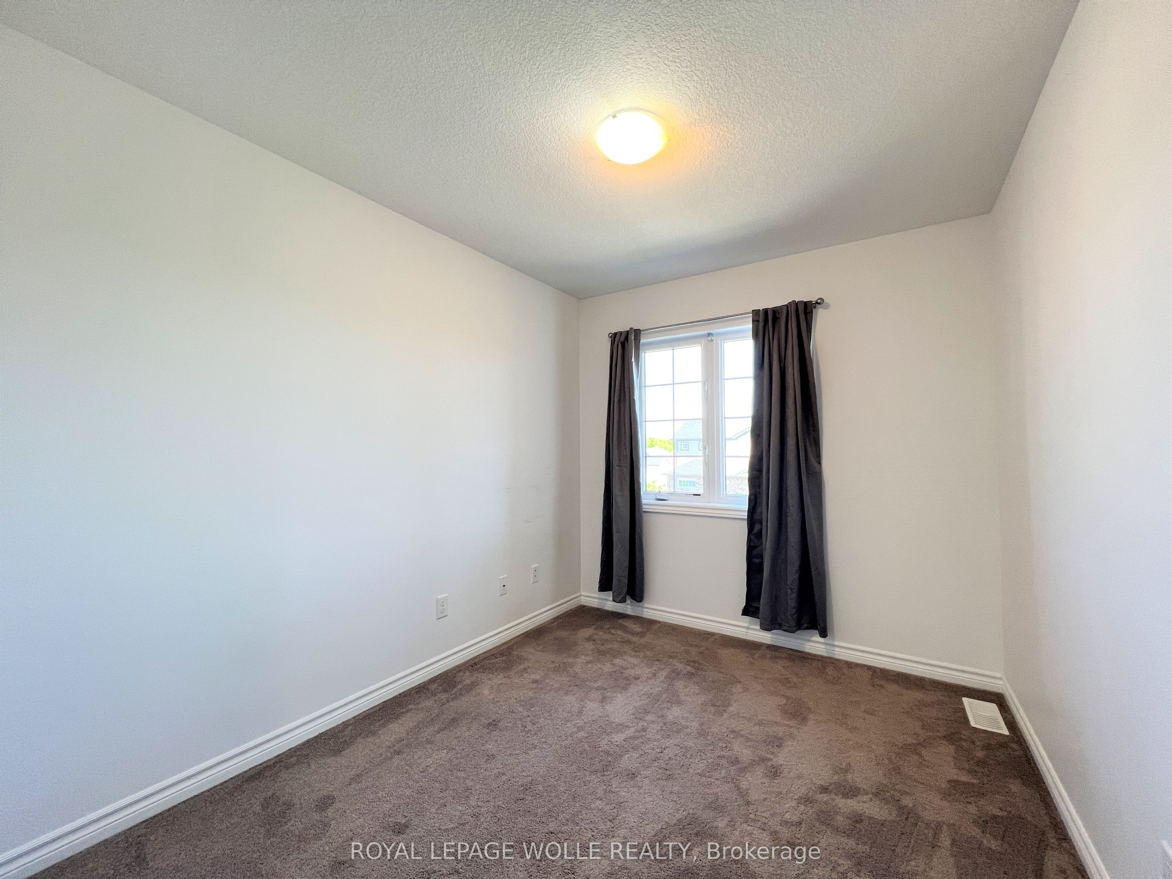 46 Renfrew Street Property Photo 22