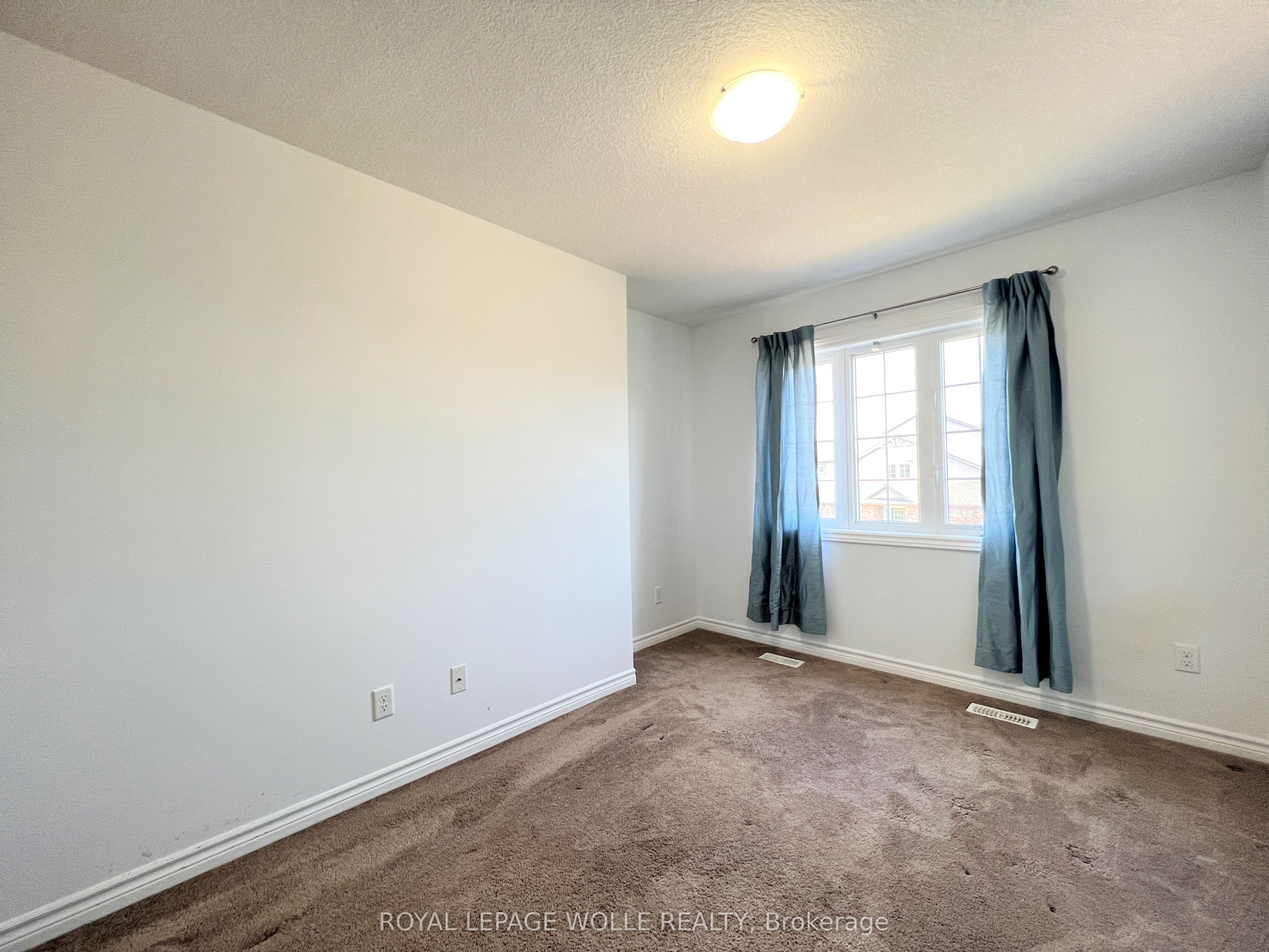 46 Renfrew Street Property Photo 24