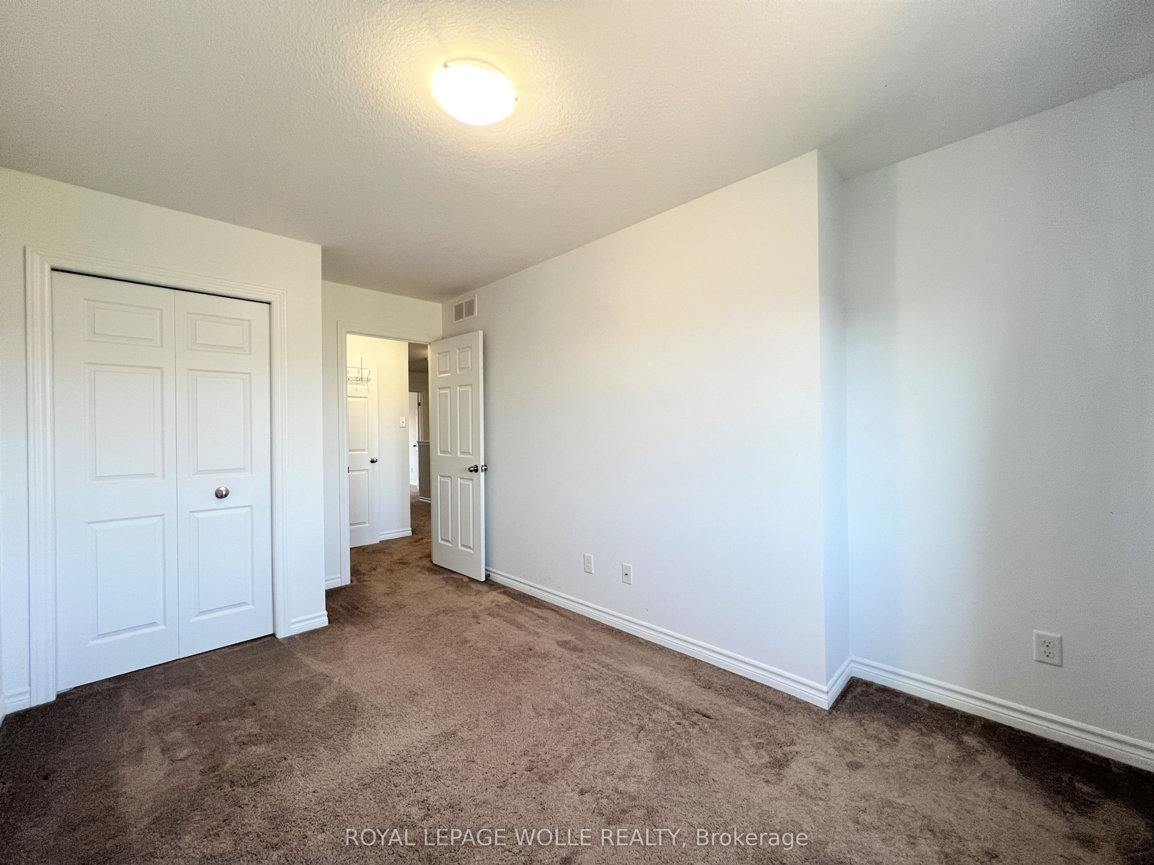 46 Renfrew Street Property Photo 25