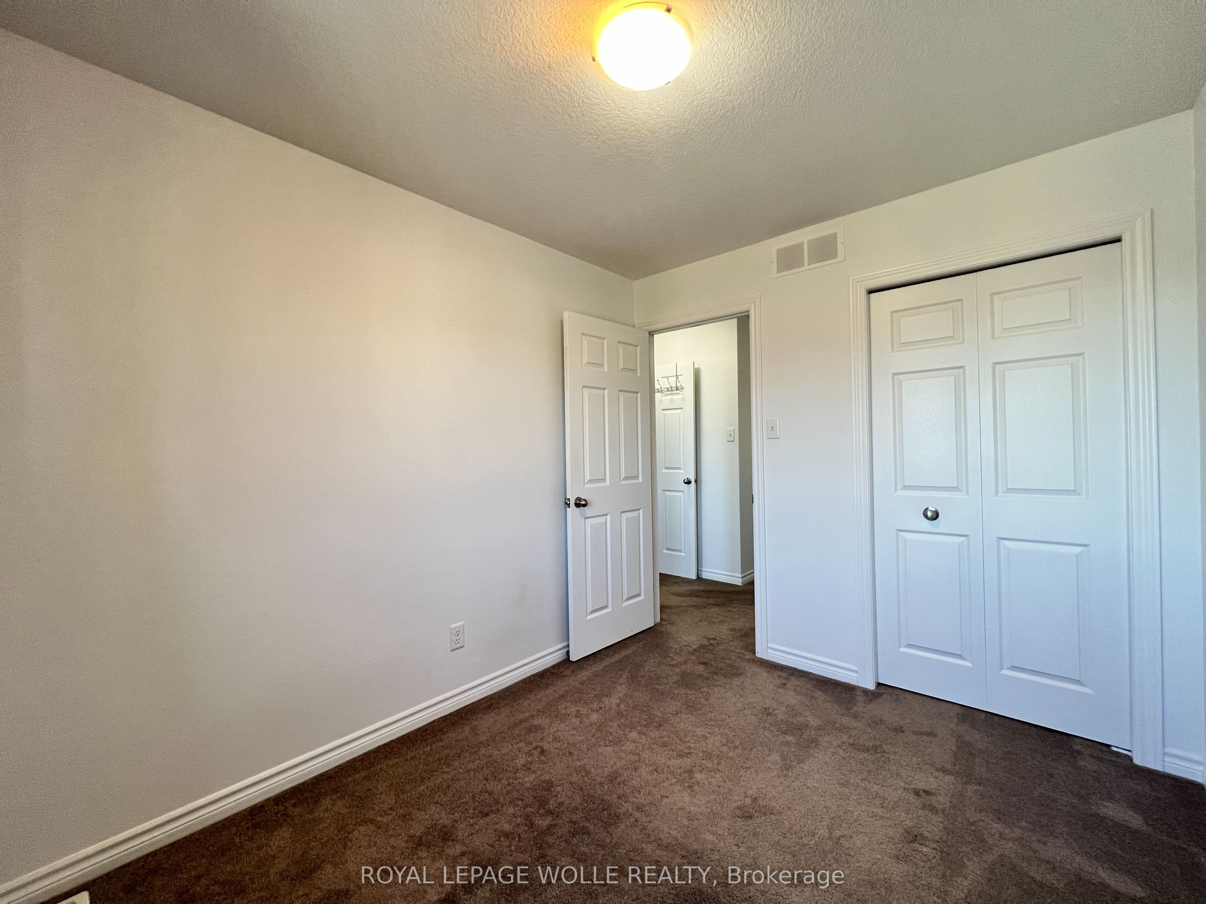46 Renfrew Street Property Photo 27
