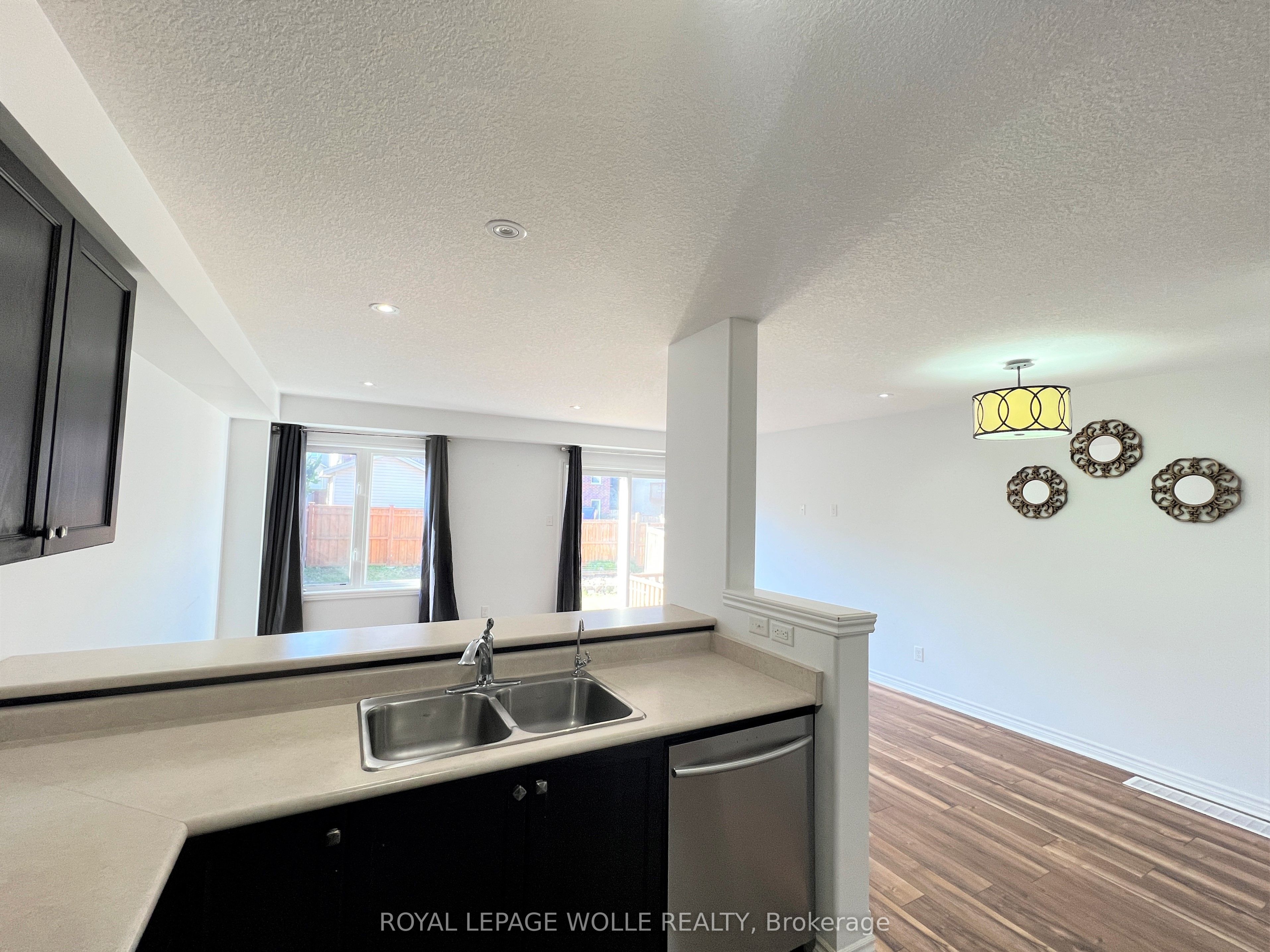 46 Renfrew Street Property Photo 34