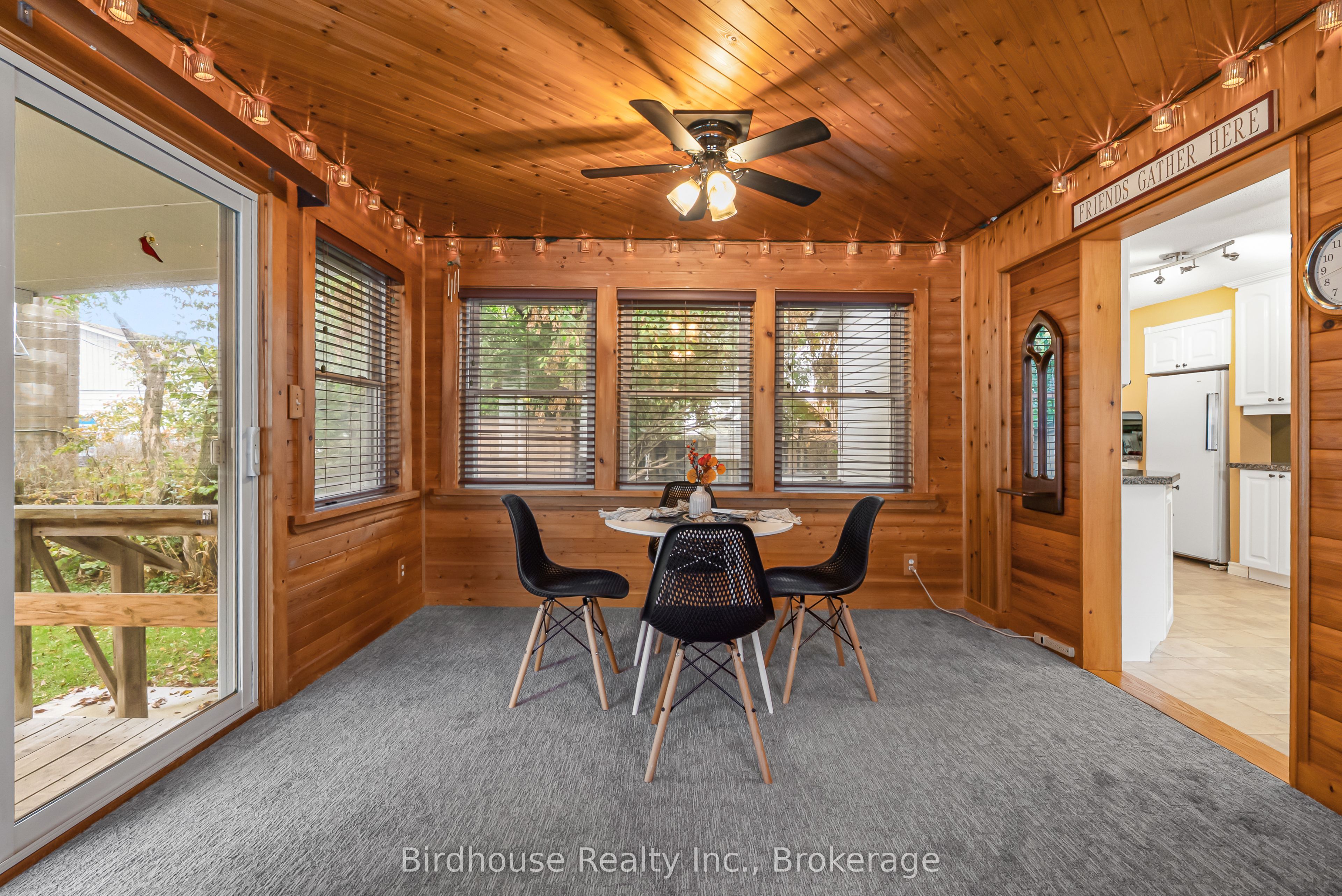 147 East Street N Property Photo 16