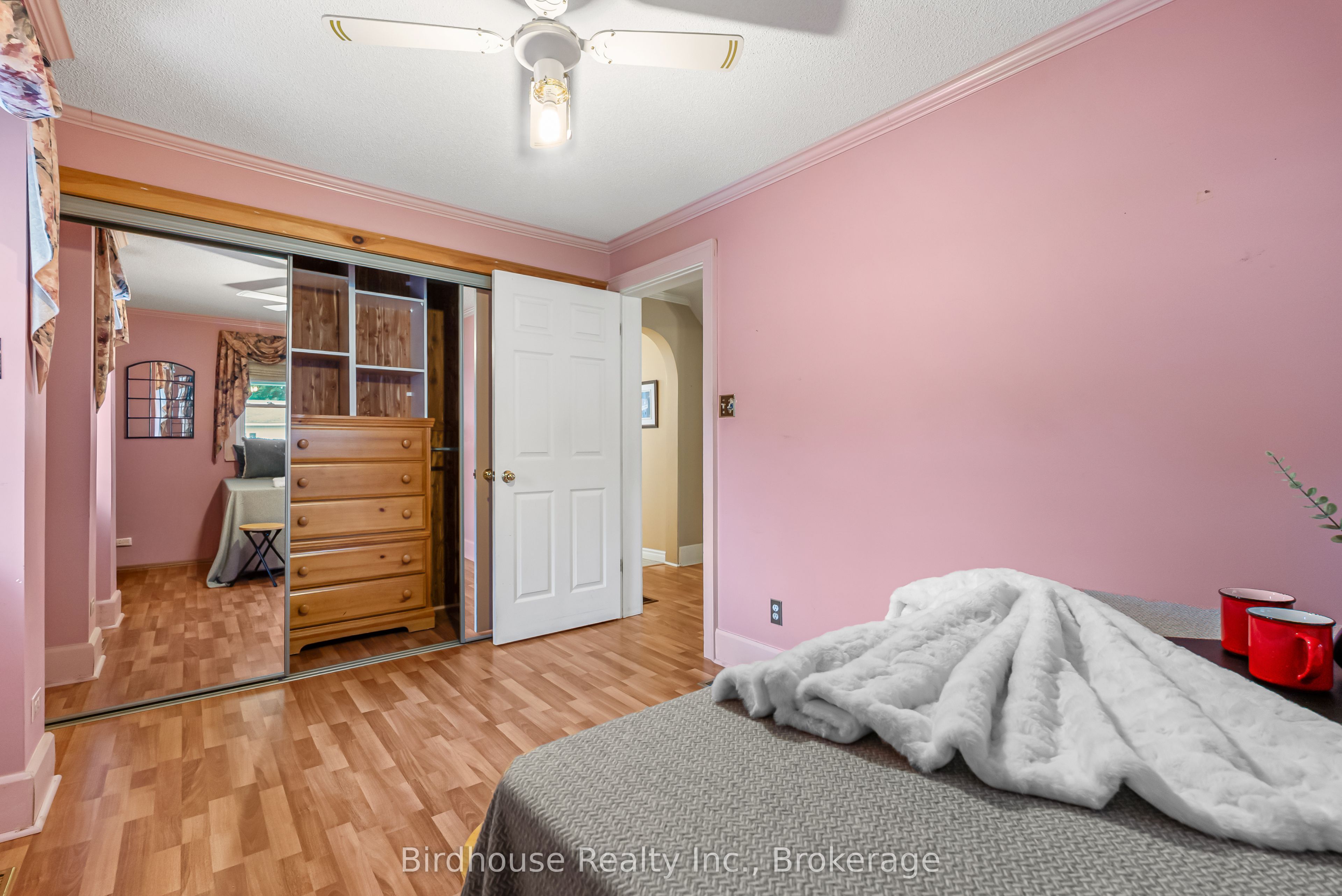 147 East Street N Property Photo 19