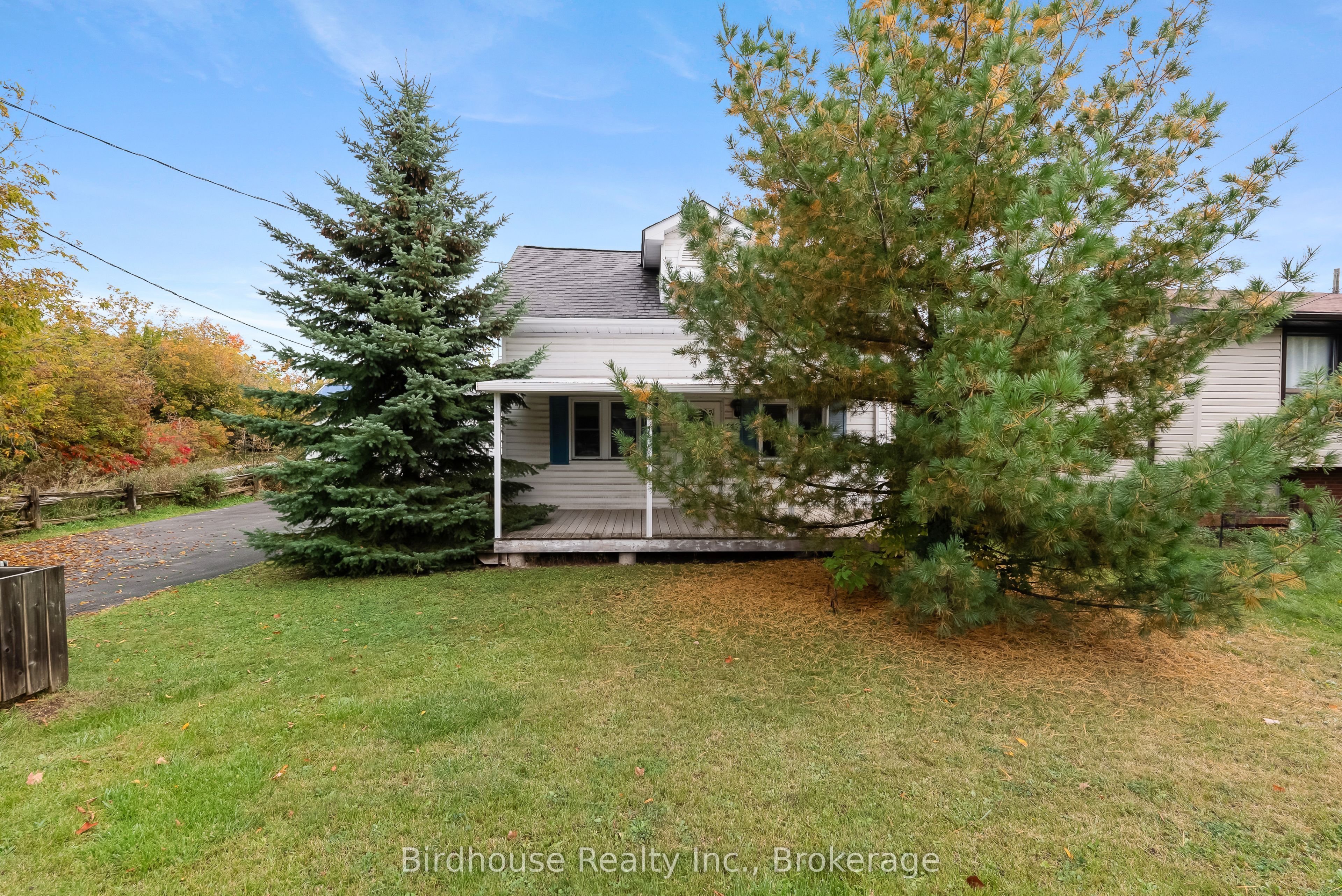 147 East Street N Property Photo 33