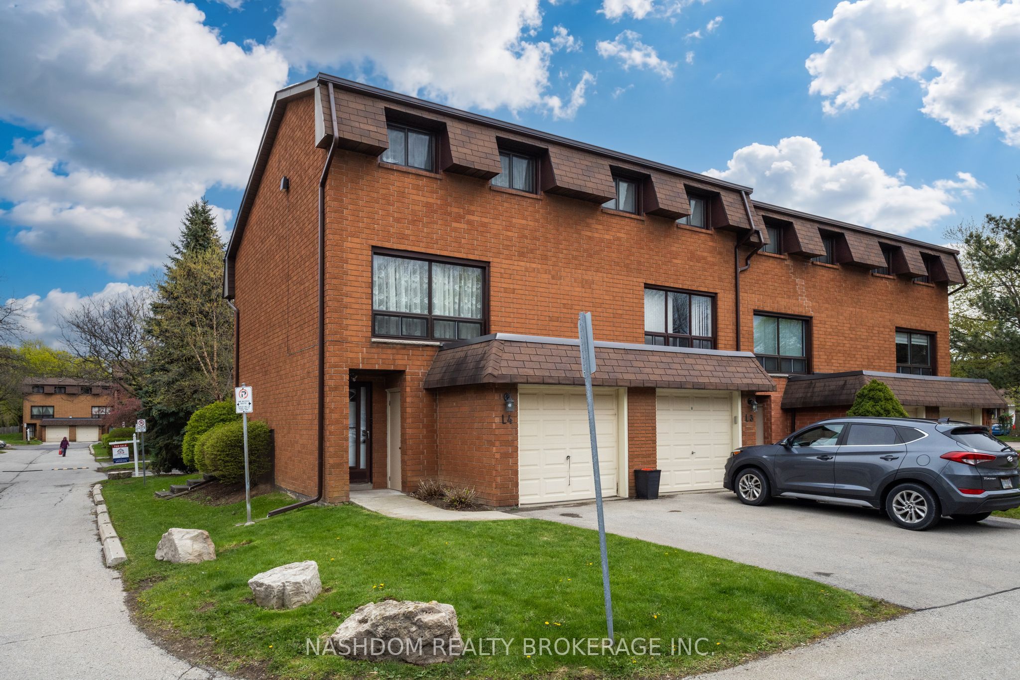 444 W Stone Church Road W L4 Property Photo 1